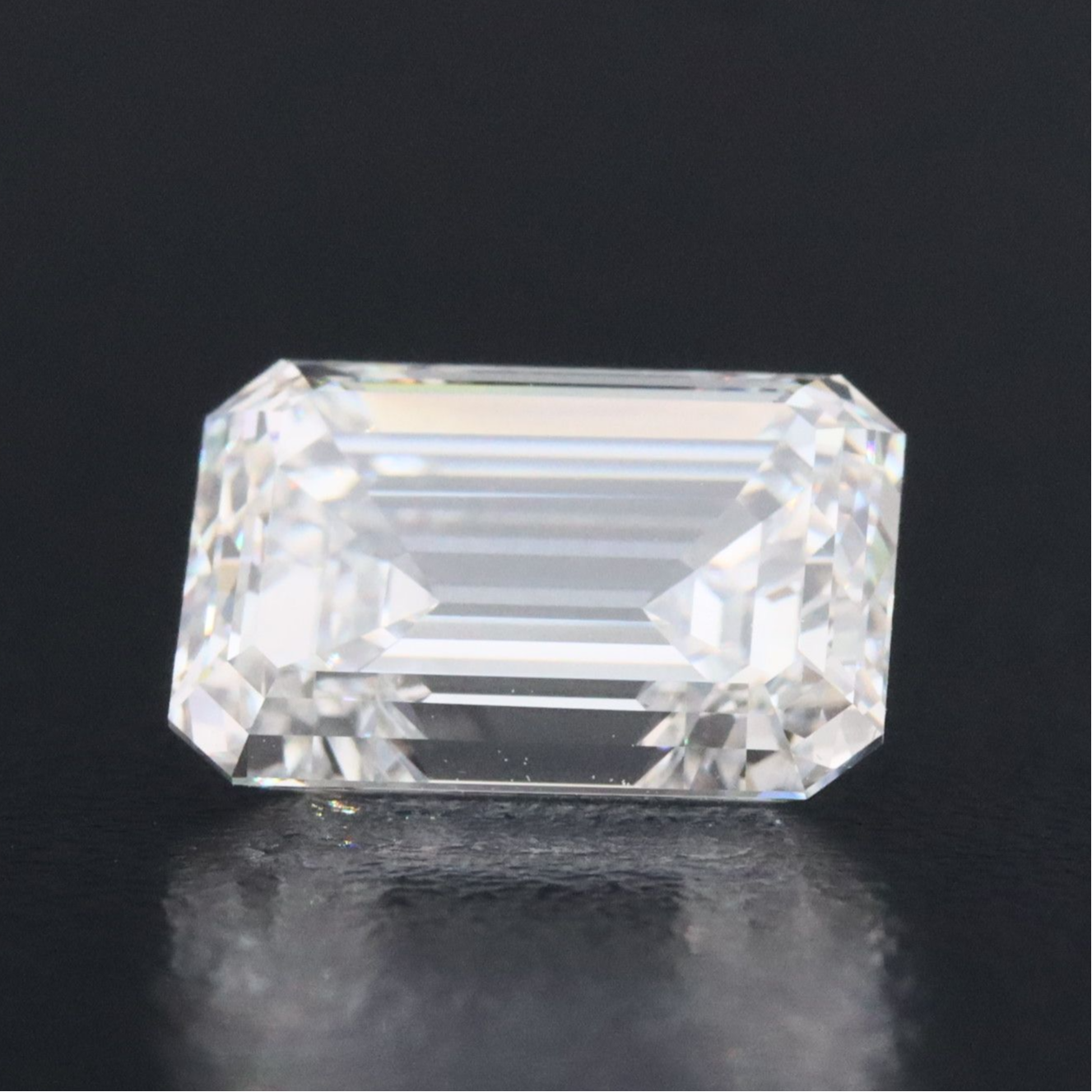 Loose 3.46 CT Lab Grown Diamond with IGI Report