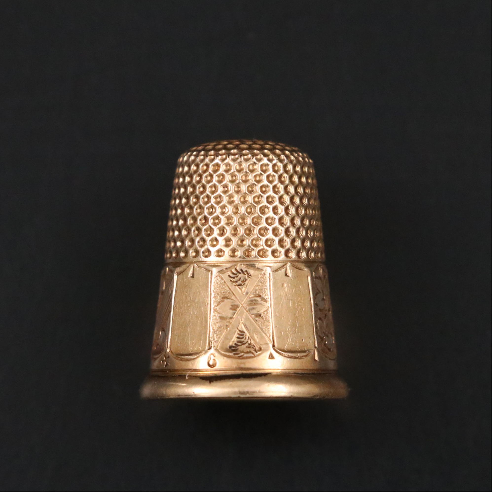 Floral Engraved Gold Thimble