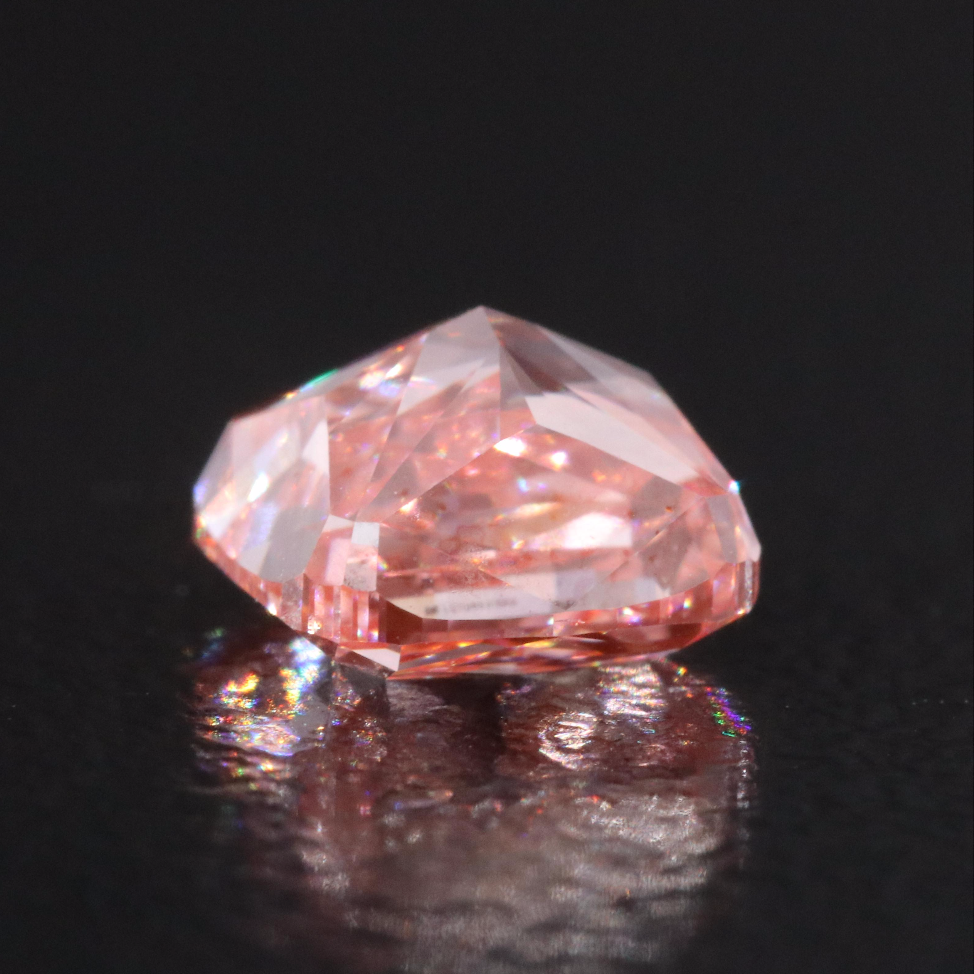 Loose 1.51 CT Lab Grown Fancy Vivid Pink Diamond with IGI Report