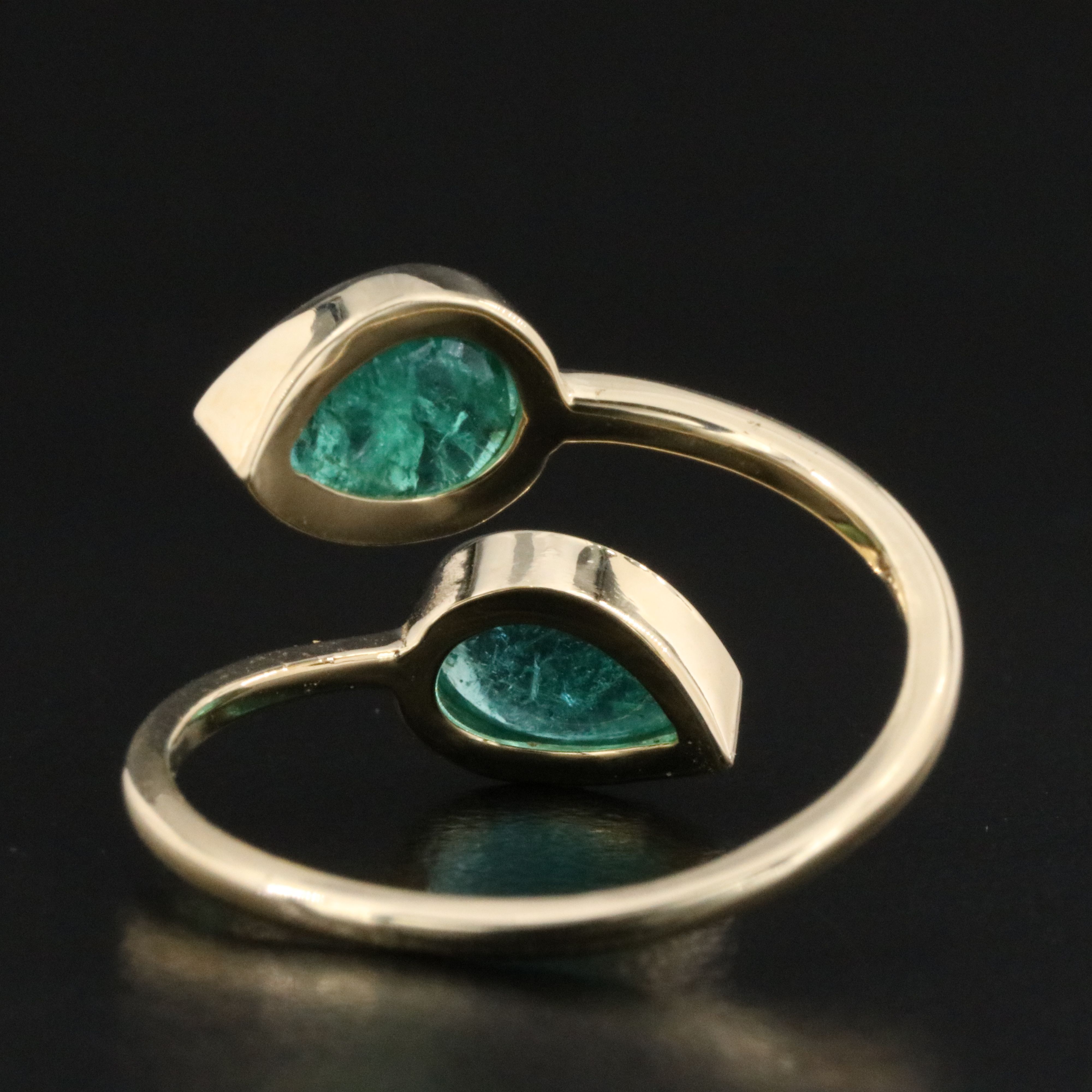 14K 2.13 CTW Emerald Toi et Moi Ring