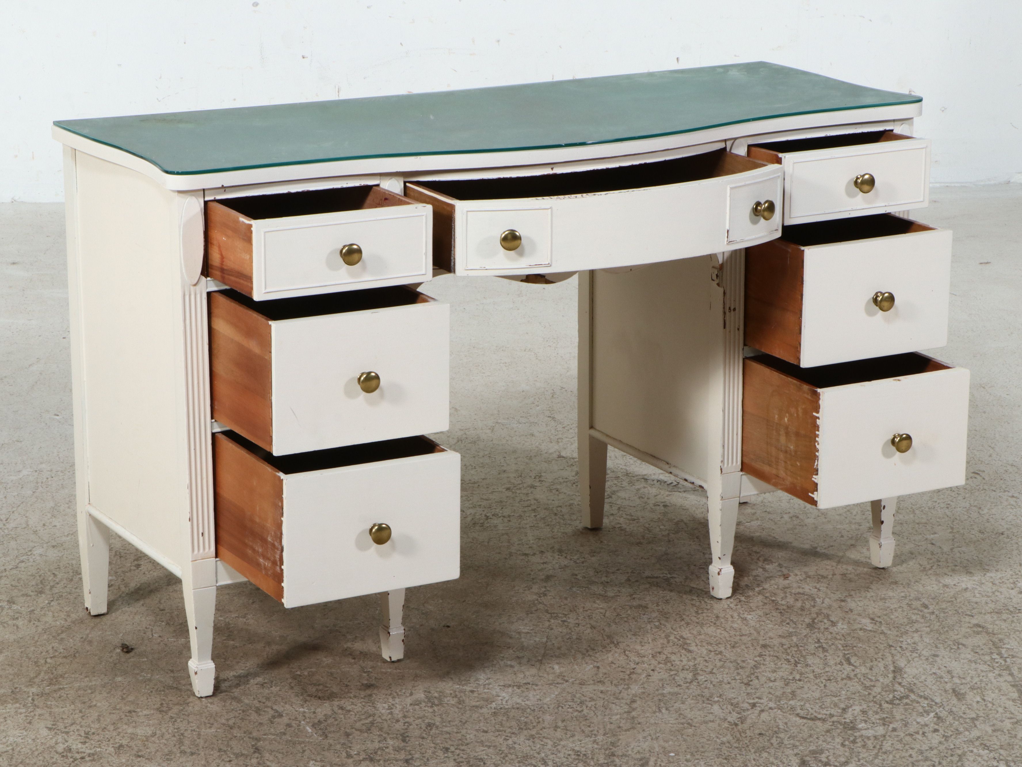Painted Hepplewhite Style Painted Kneehole Desk, Mid-20th Century
