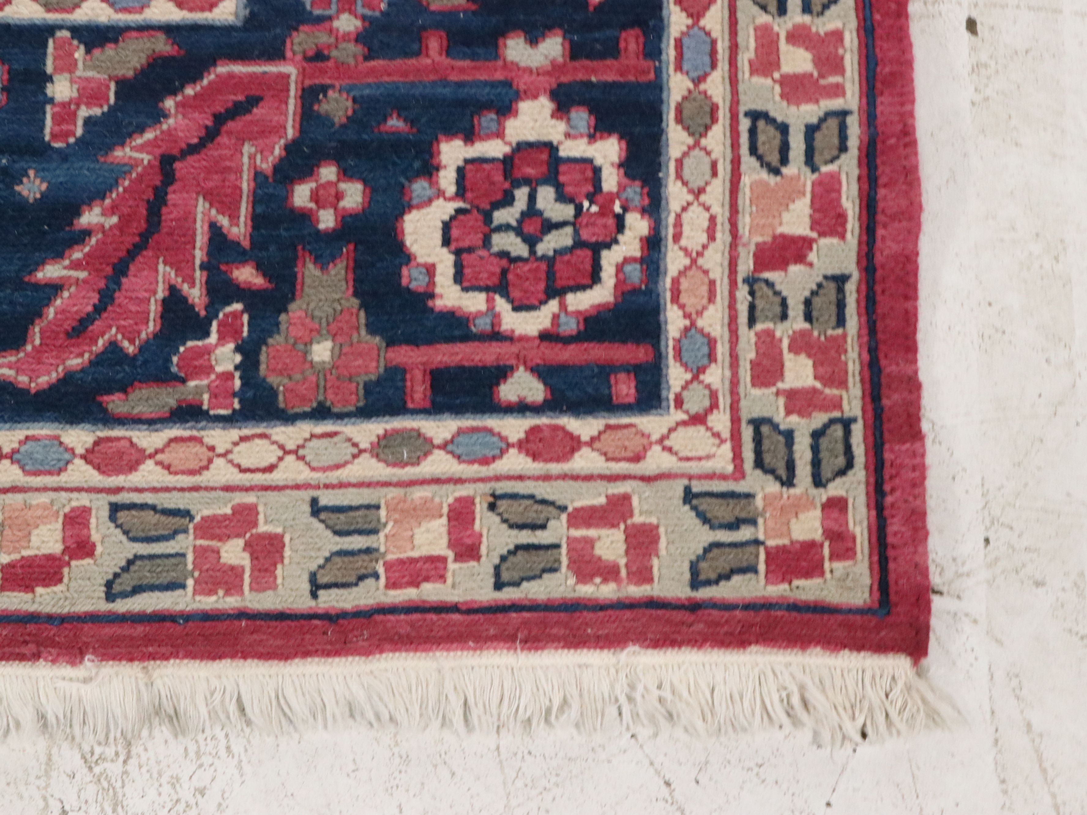 8'9 x 11'11 Handwoven Indo-Persian Heriz Style Soumak Area Rug