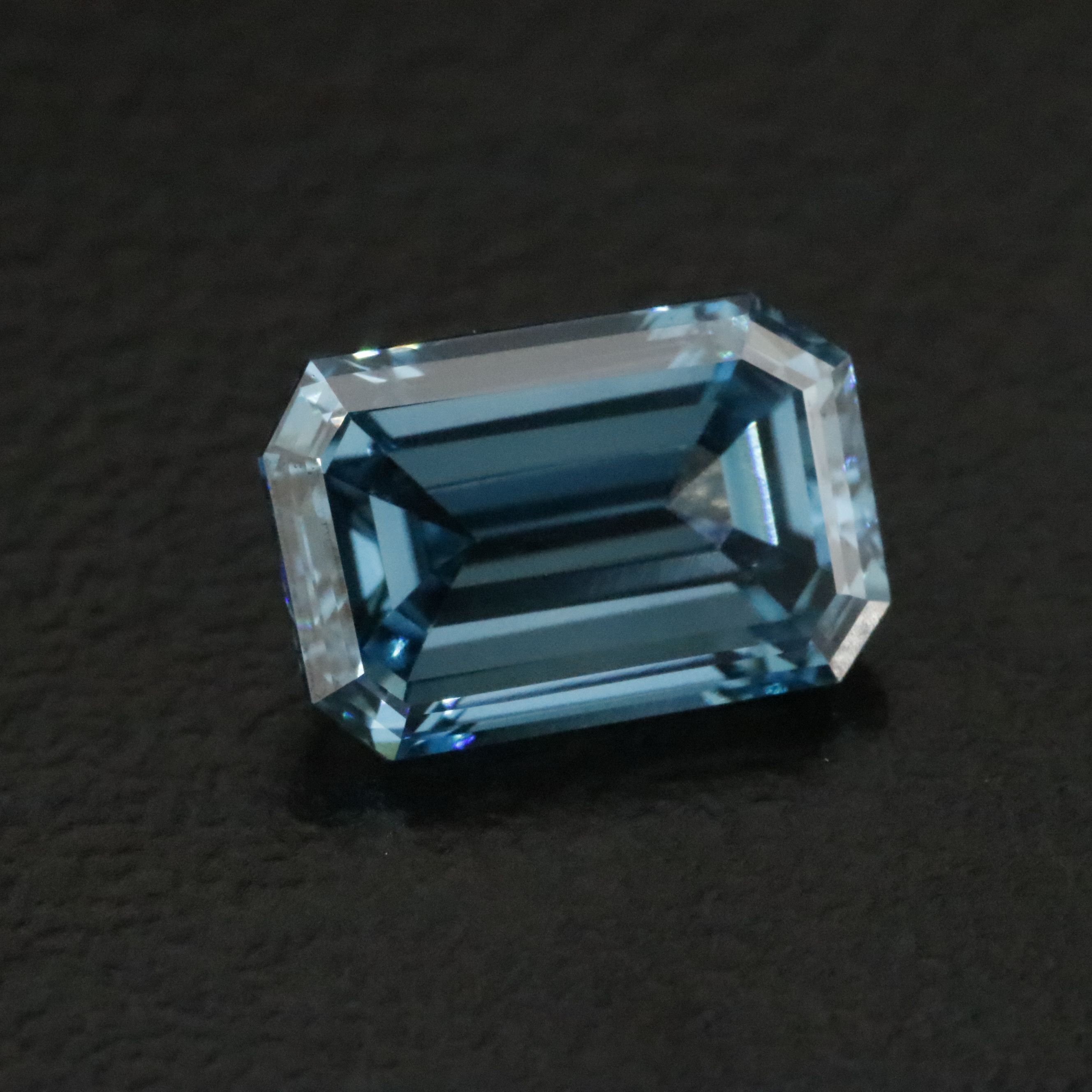 Loose 1.67 CT Lab Grown Fancy Blue Diamond