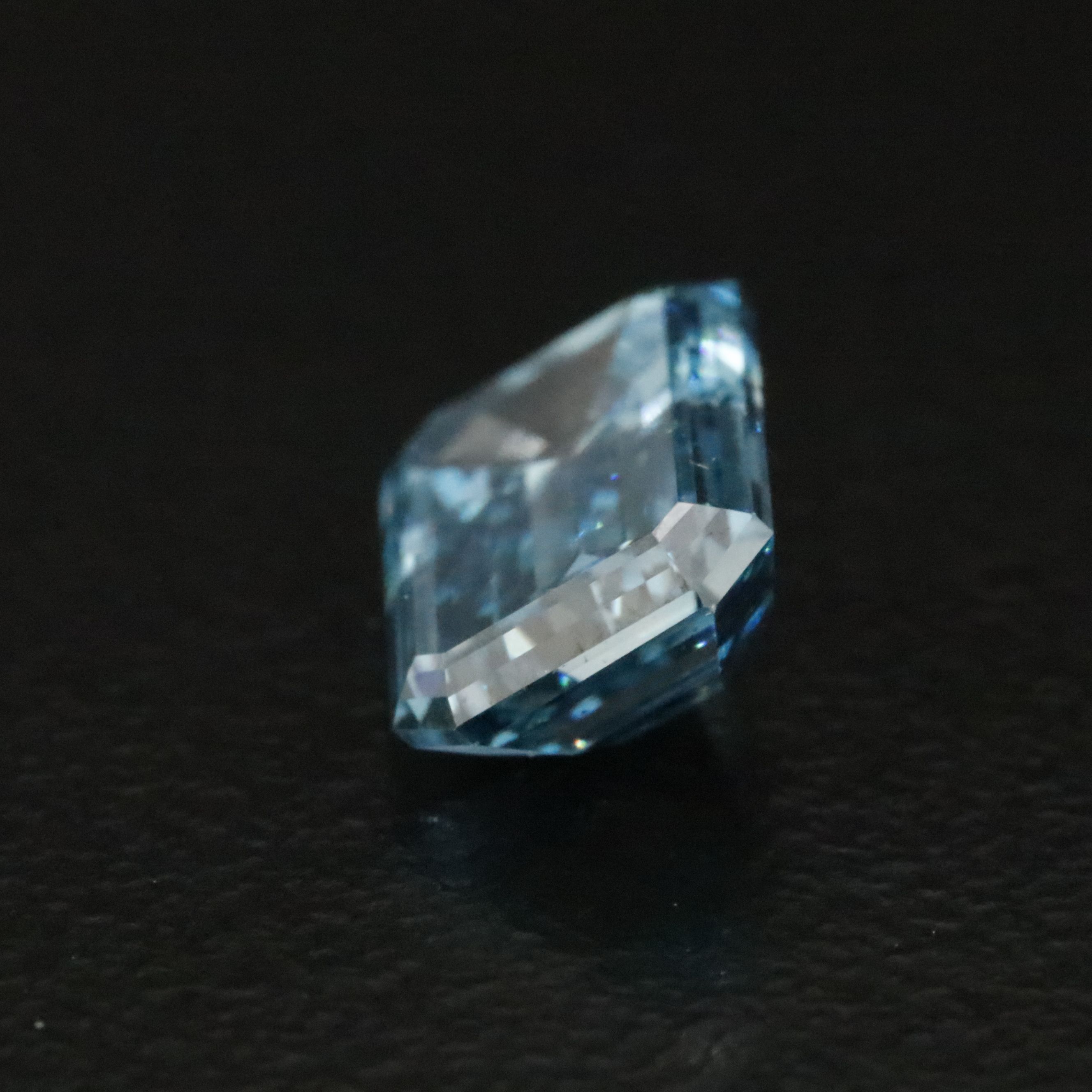 Loose 1.71 CT Lab Grown Fancy Blue Diamond