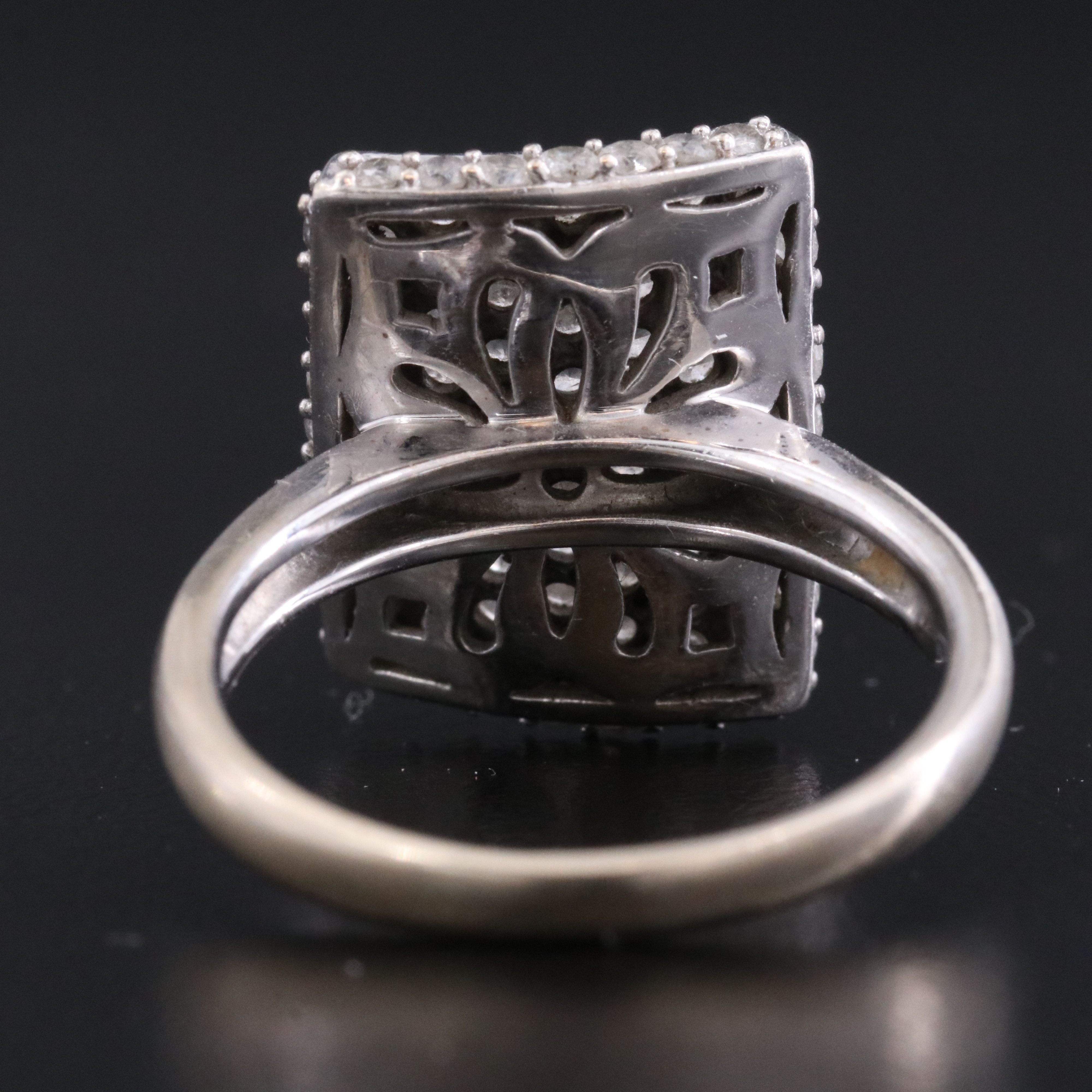 14K 1.49 CTW Diamond Cut Ribbon Ring