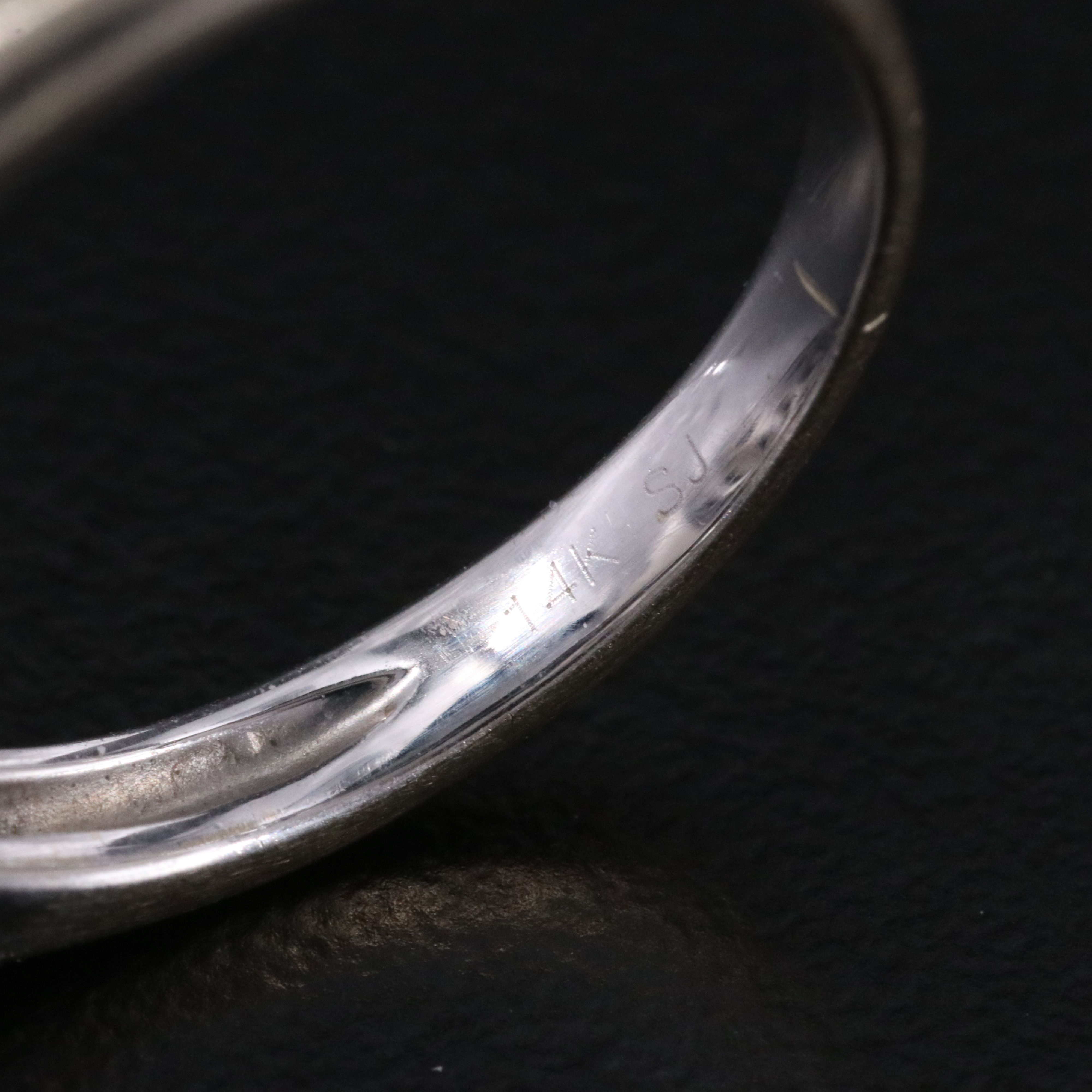 14K 1.49 CTW Diamond Cut Ribbon Ring