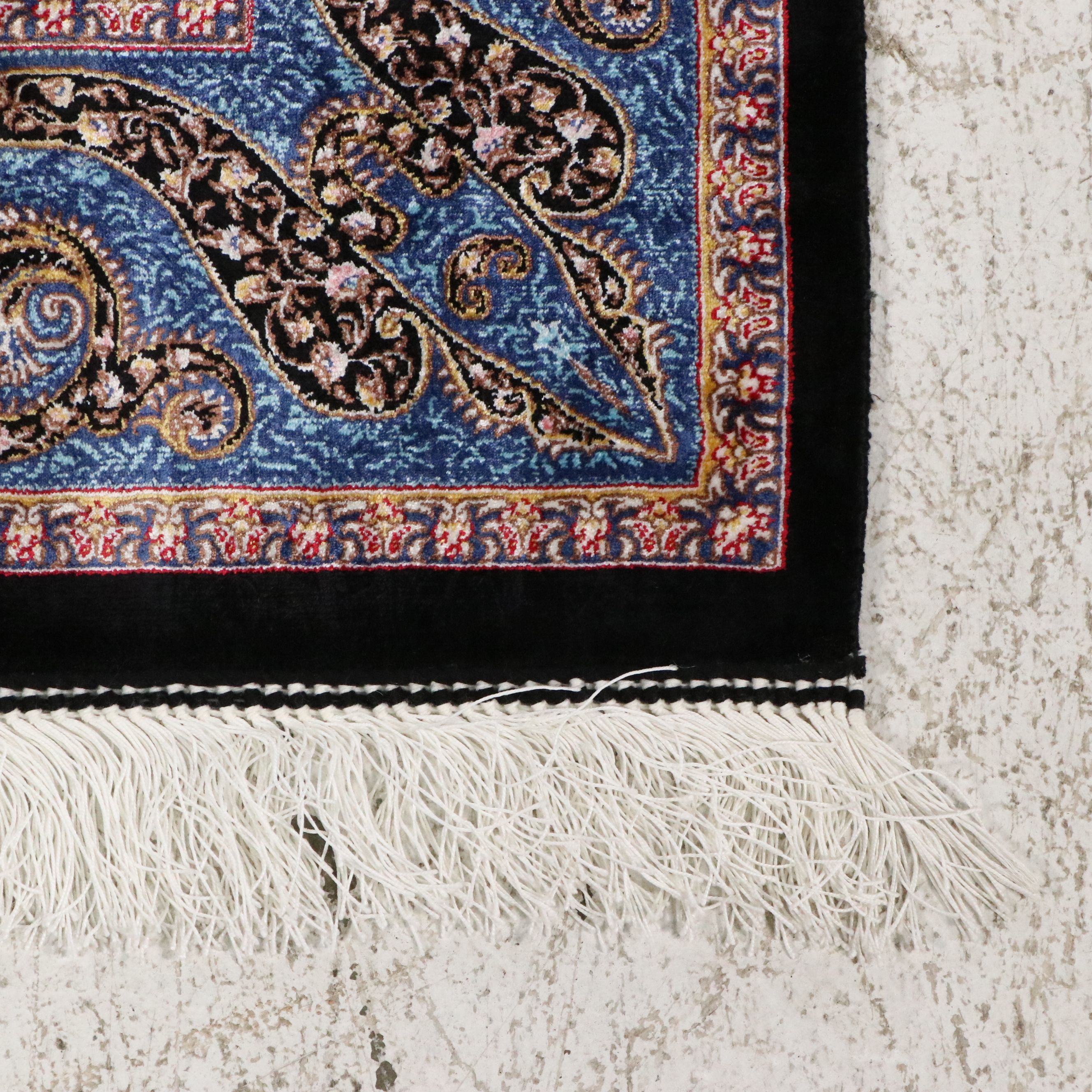 2'8 x 4'4 Machine Made Sino-Persian Qom Accent Rug