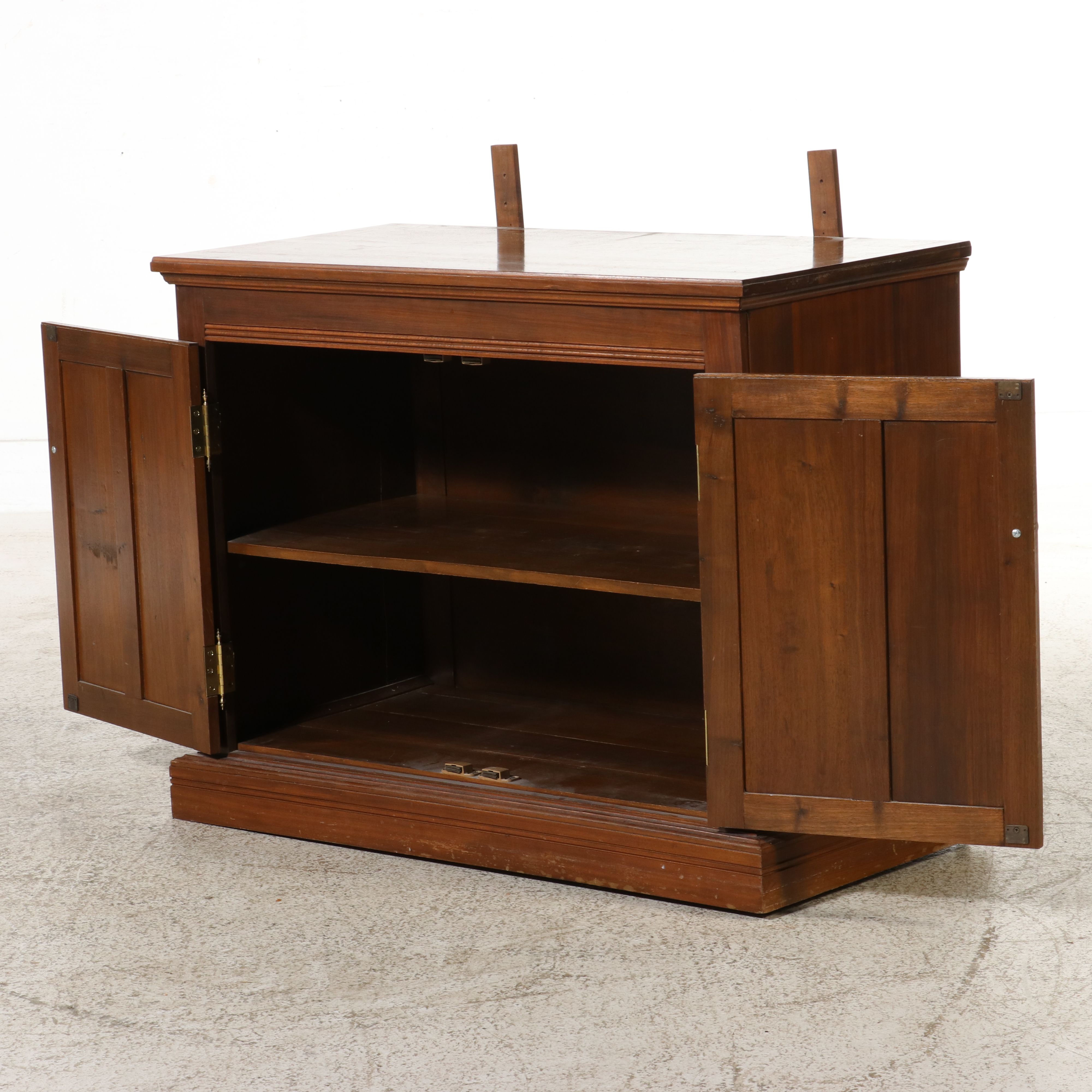 Colonial Revival Two-Piece Pine Bookcase Hutch, Mid to Late 20th Century