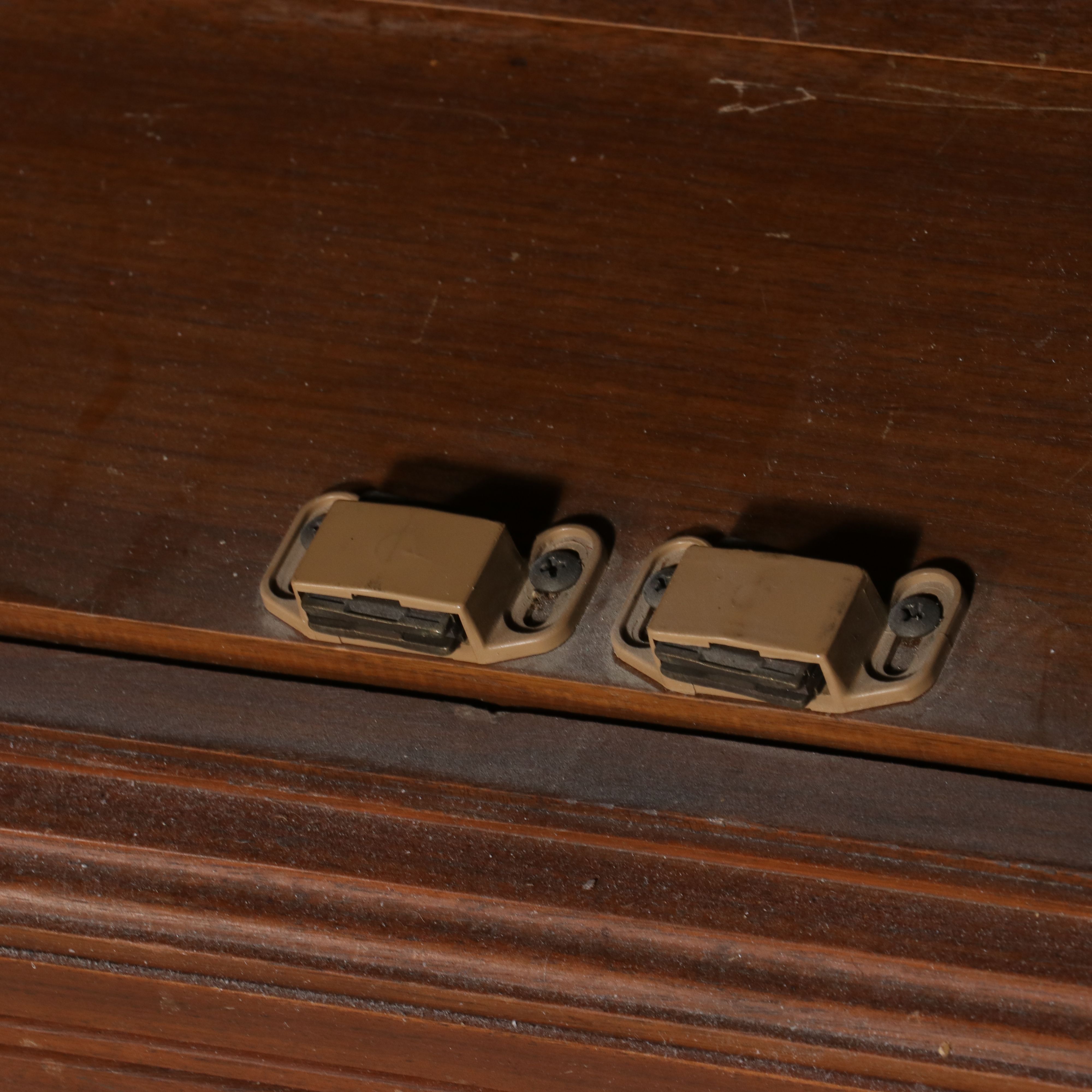 Colonial Revival Two-Piece Pine Bookcase Hutch, Mid to Late 20th Century
