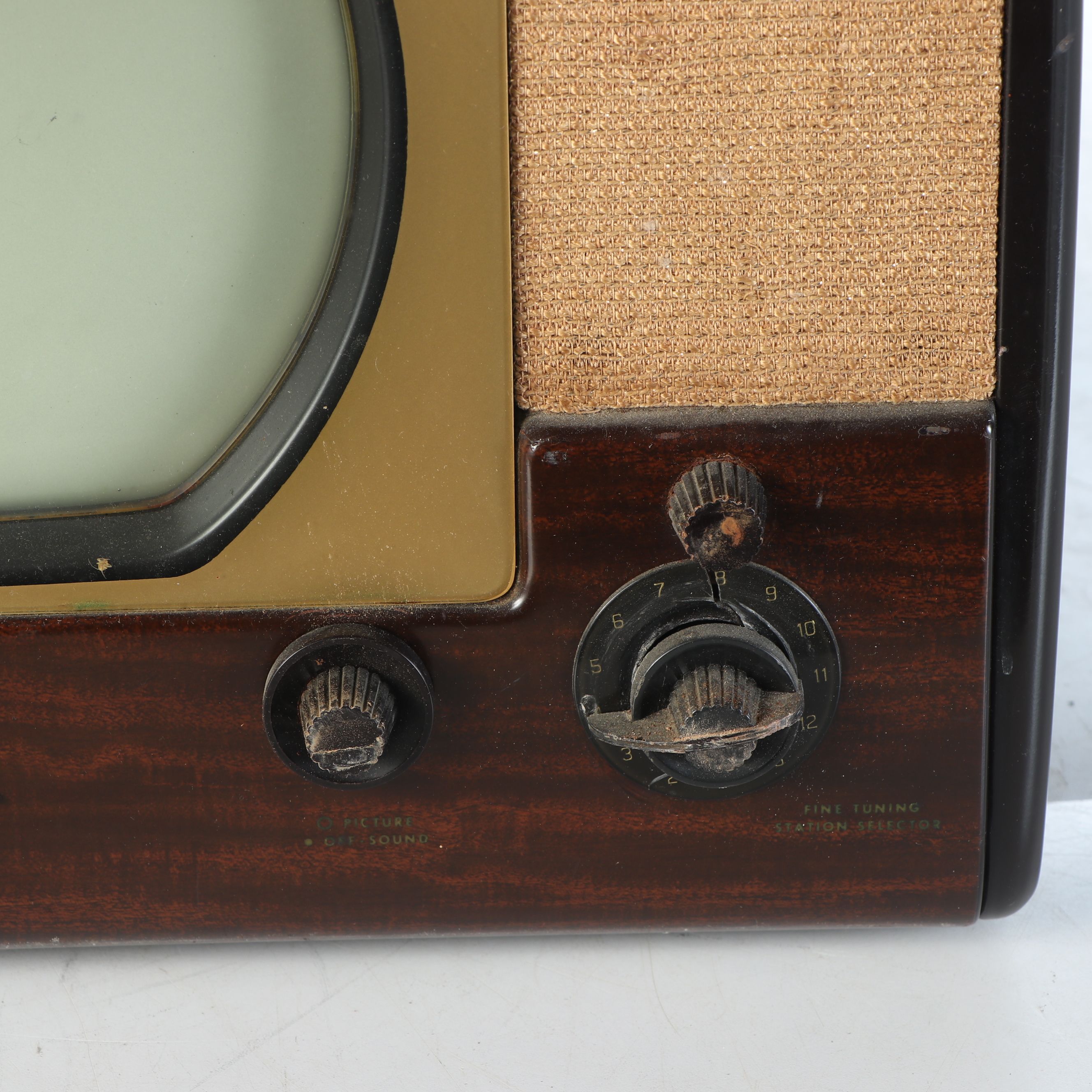 RCA Victor Model 8-T-241 "Eye Witness" Tabletop Television, 1948