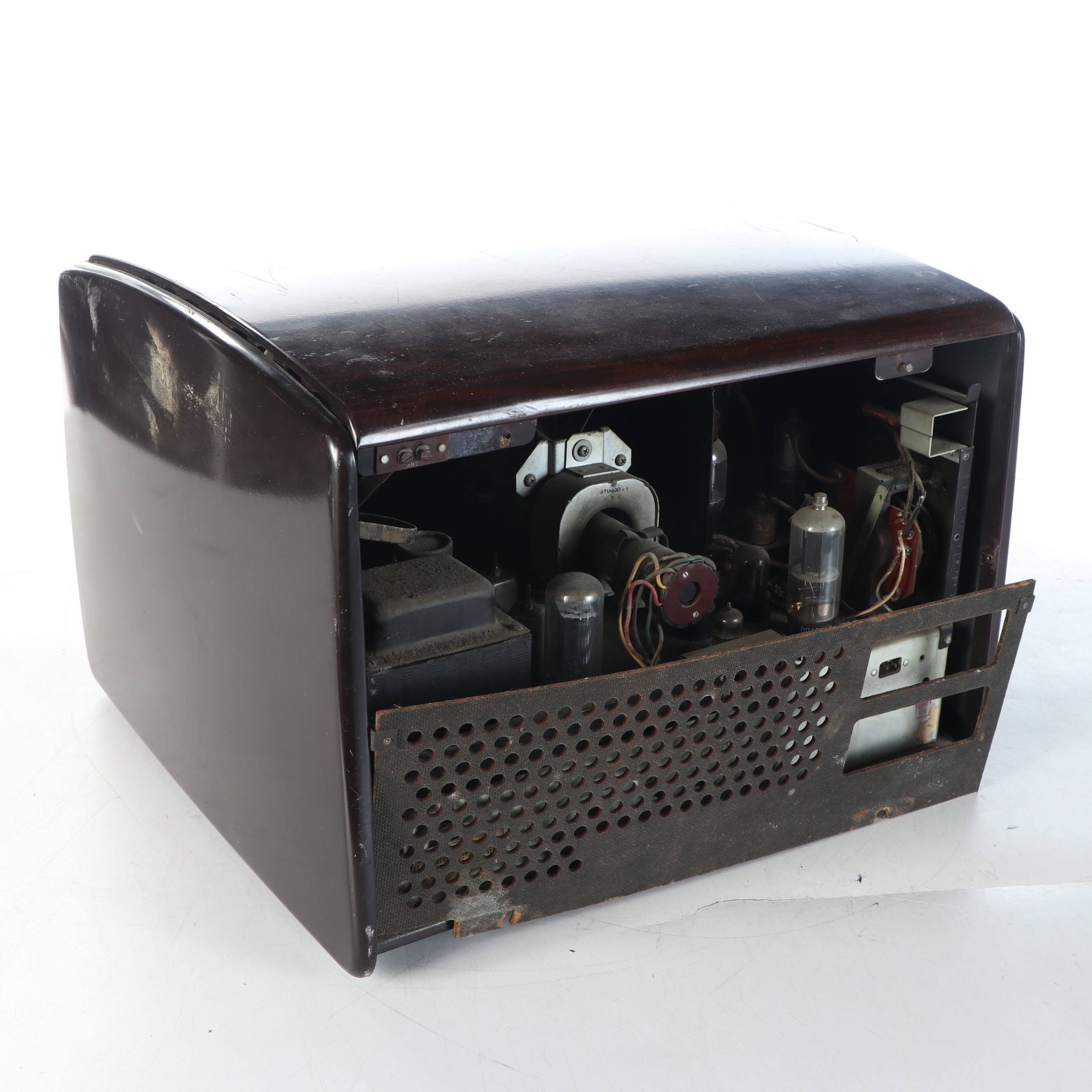 RCA Victor Model 8-T-241 "Eye Witness" Tabletop Television, 1948