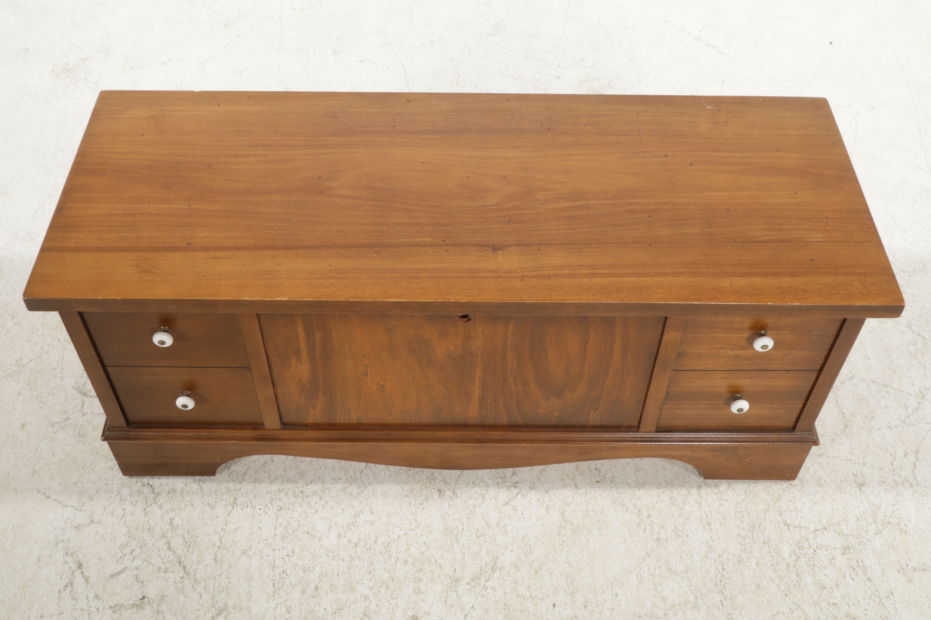 Lane Cedar-Lined Walnut Blanket Chest, Late 20th Century