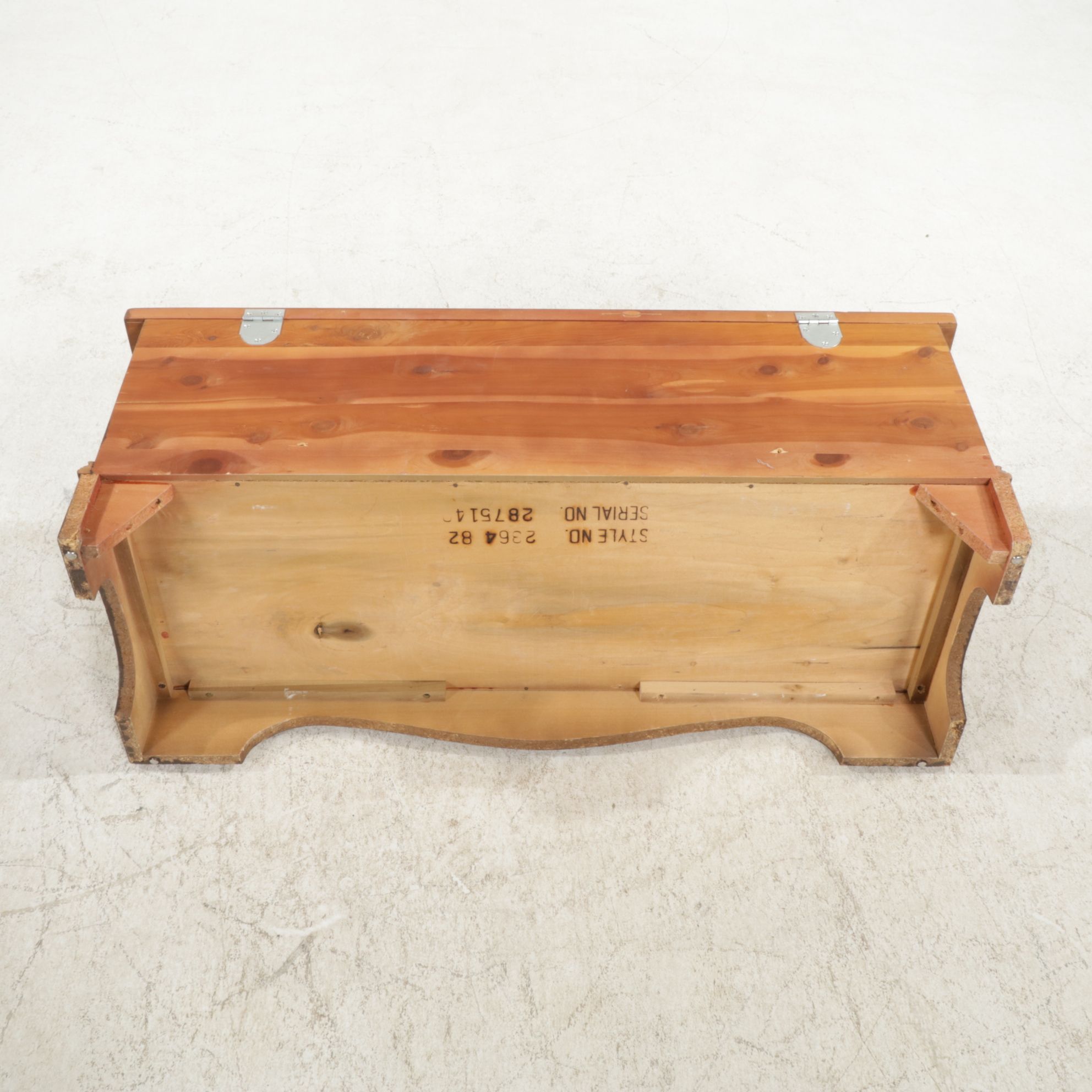 Lane Cedar-Lined Walnut Blanket Chest, Late 20th Century