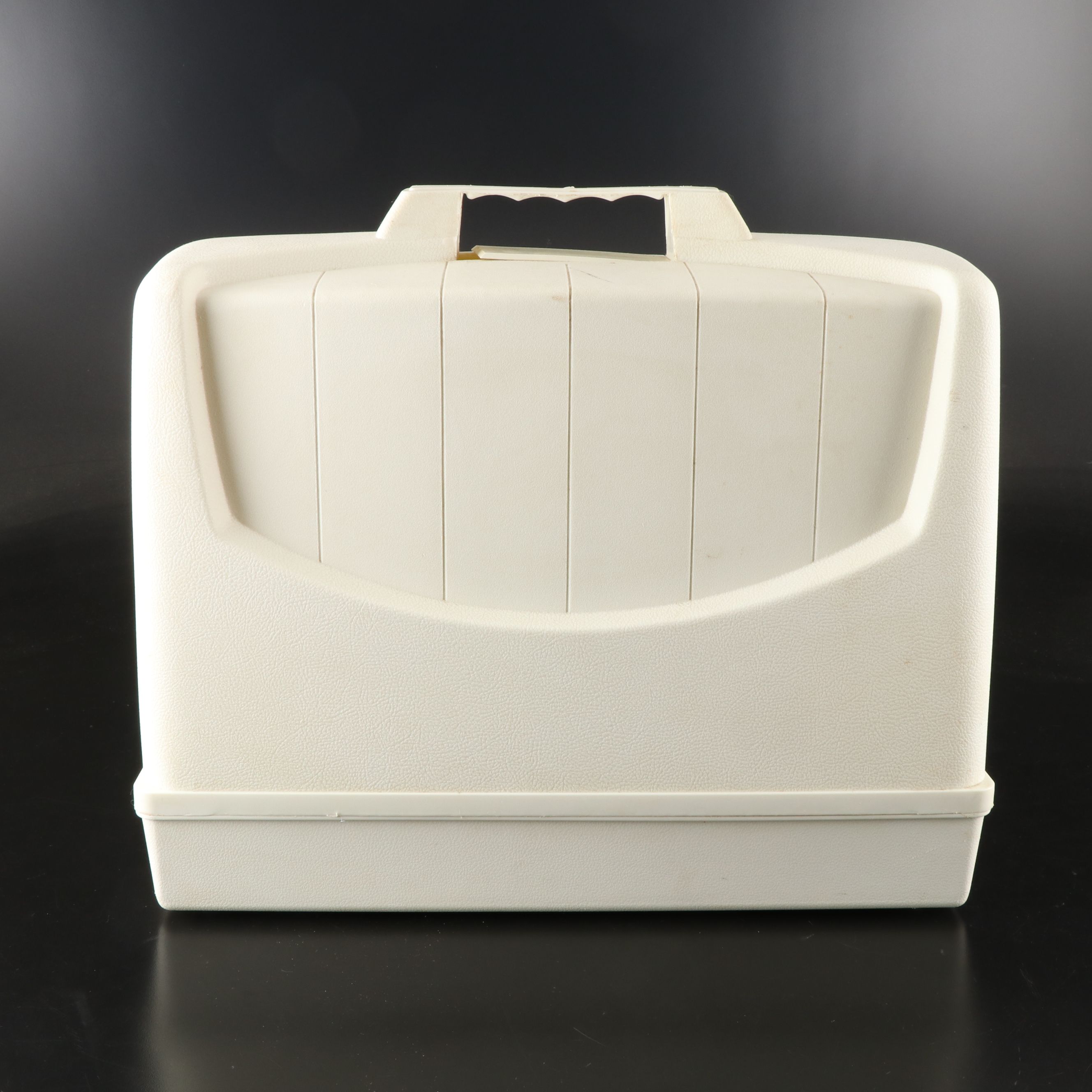 Elna Elnita 225 Electric Sewing Machine with Carrying Case, 1990s