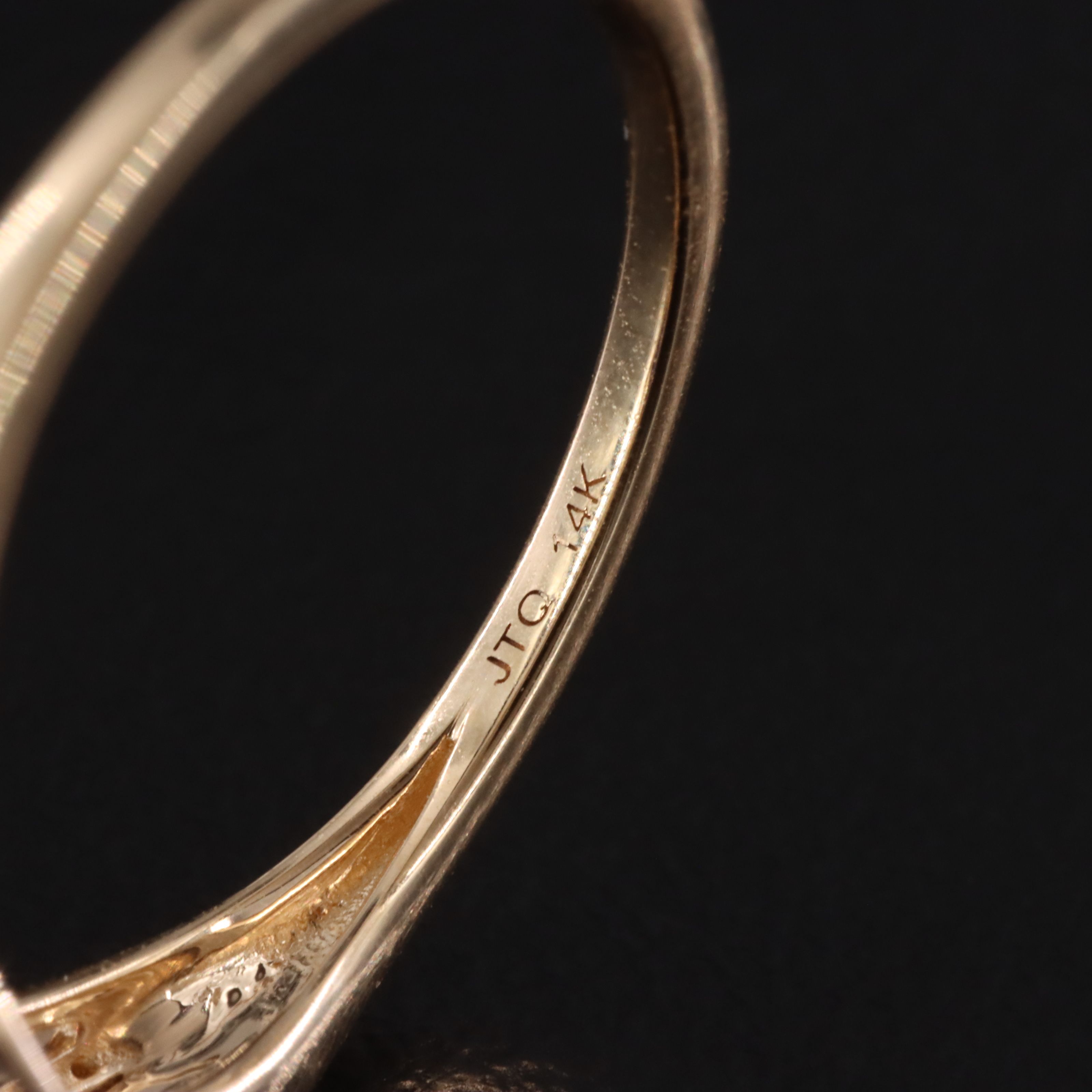 14K 1.76 CT Sapphire and Moissanite Ring