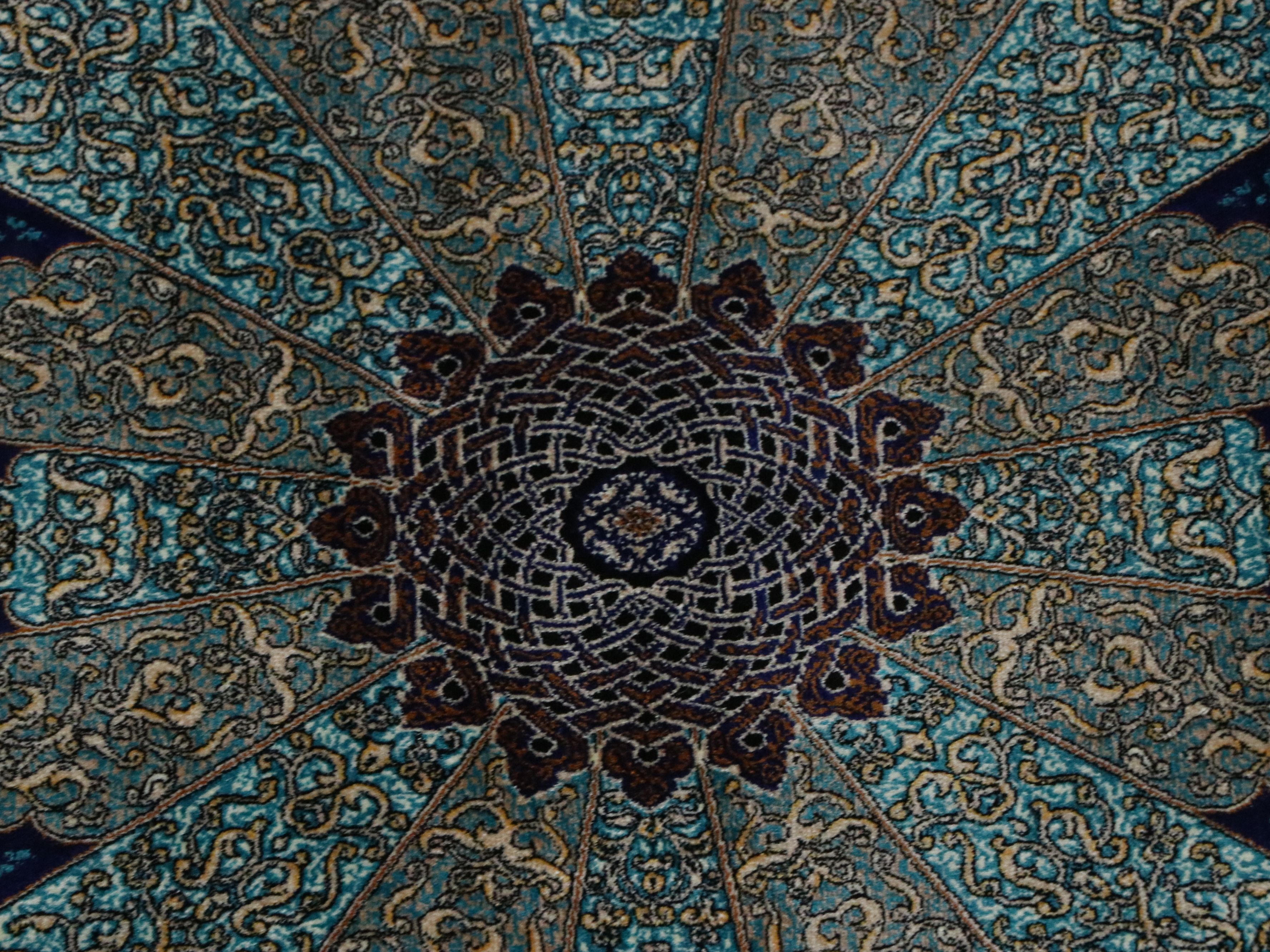 2' x 6'5 Machine Made Turkish Qom Style Carpet Runner