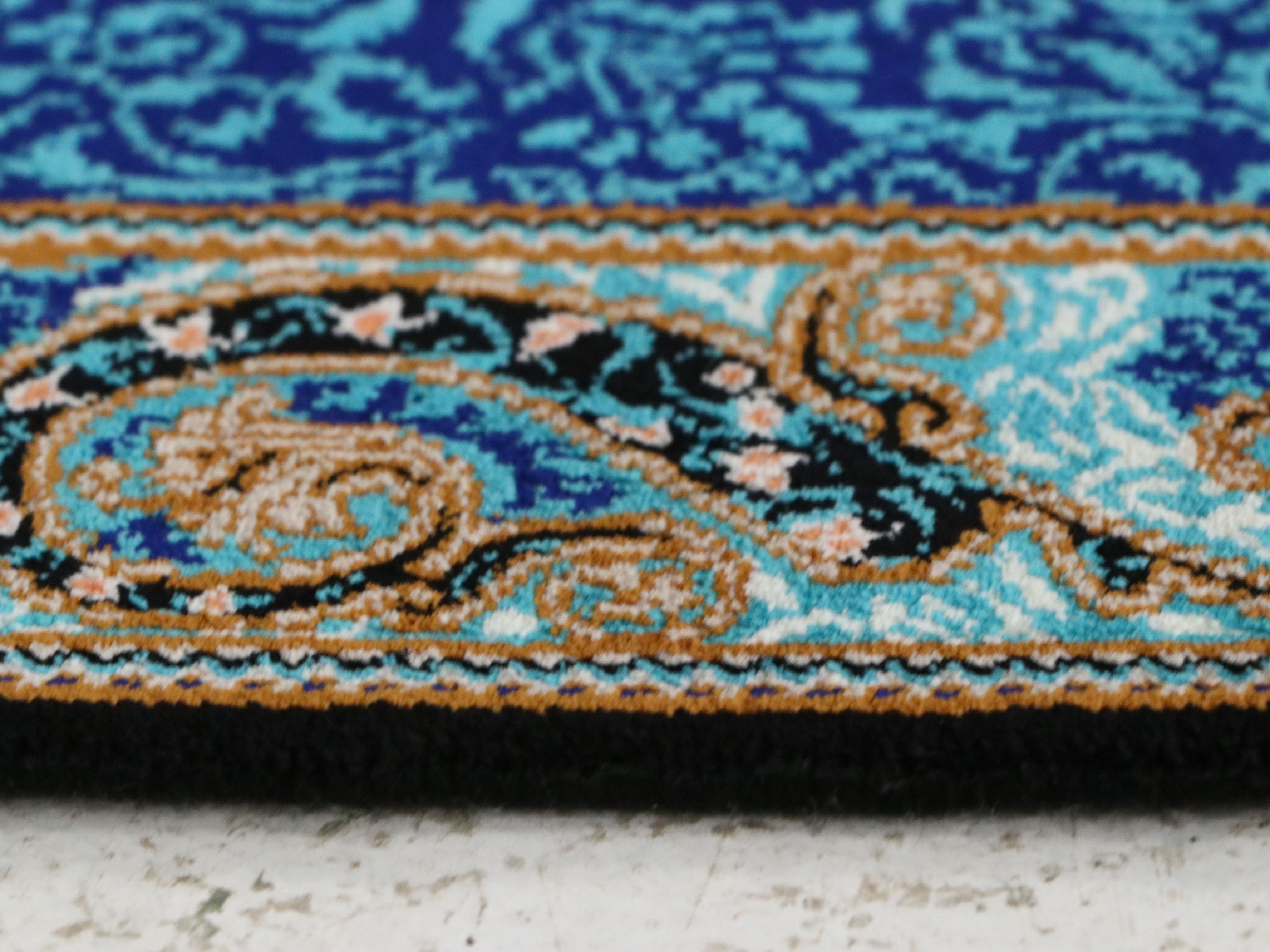 2' x 6'5 Machine Made Turkish Qom Style Carpet Runner