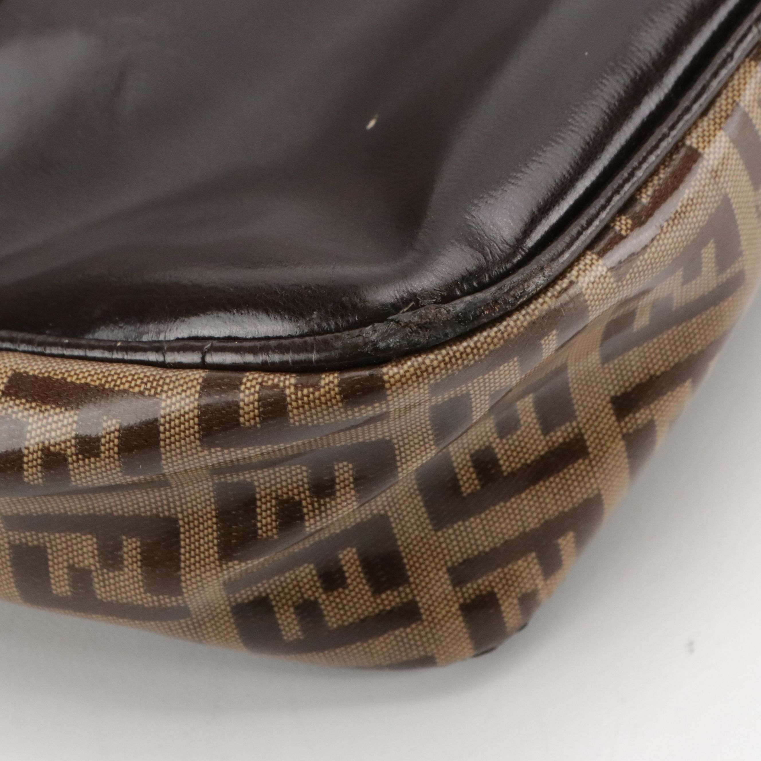 Fendi Zip Tote Bag in Brown Patent Leather and Zucchino Vinyl