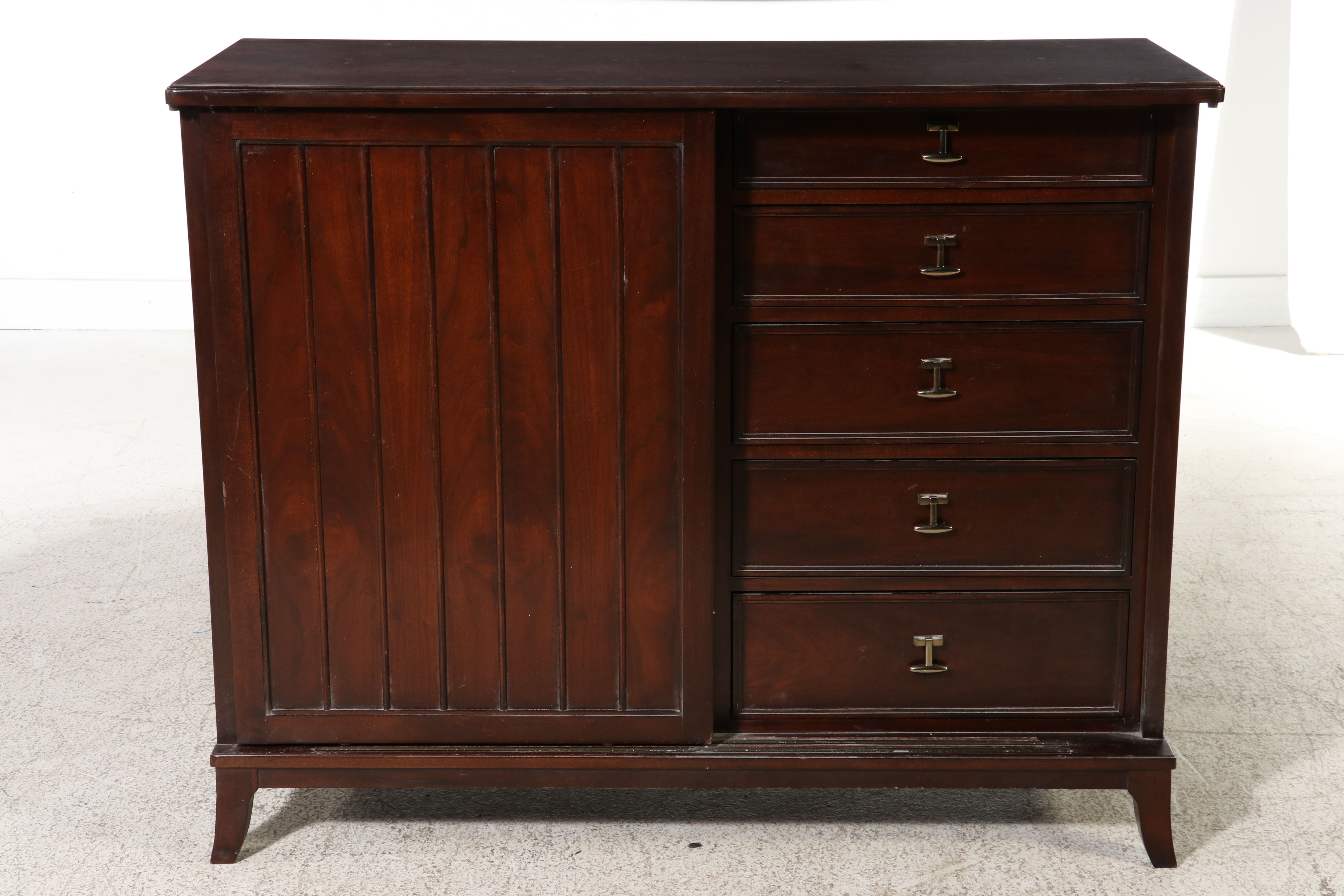 Universal Furniture Better Homes and Gardens Collection Sliding Door Chest