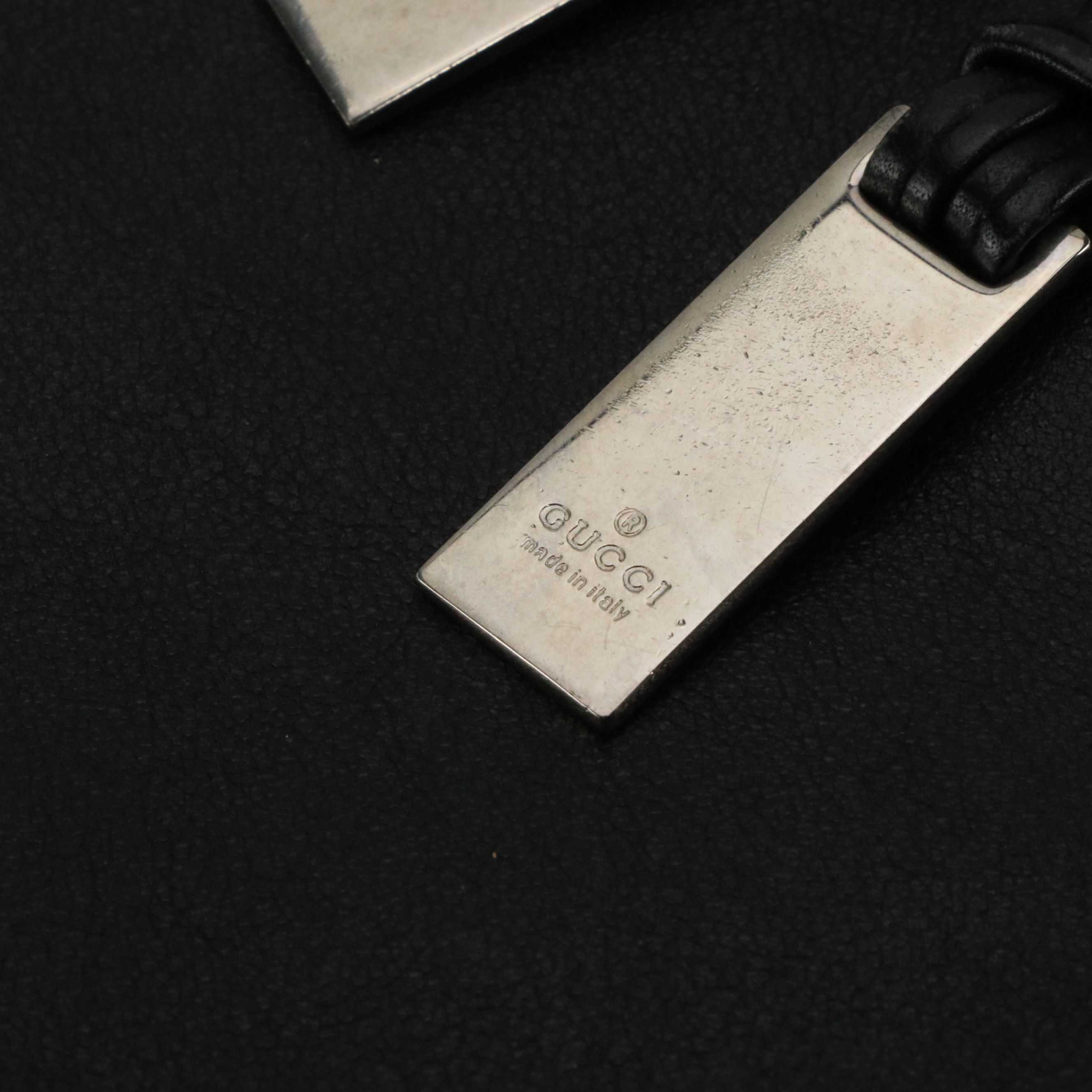 Gucci Hobo Shoulder Bag in Black Calfskin Leather