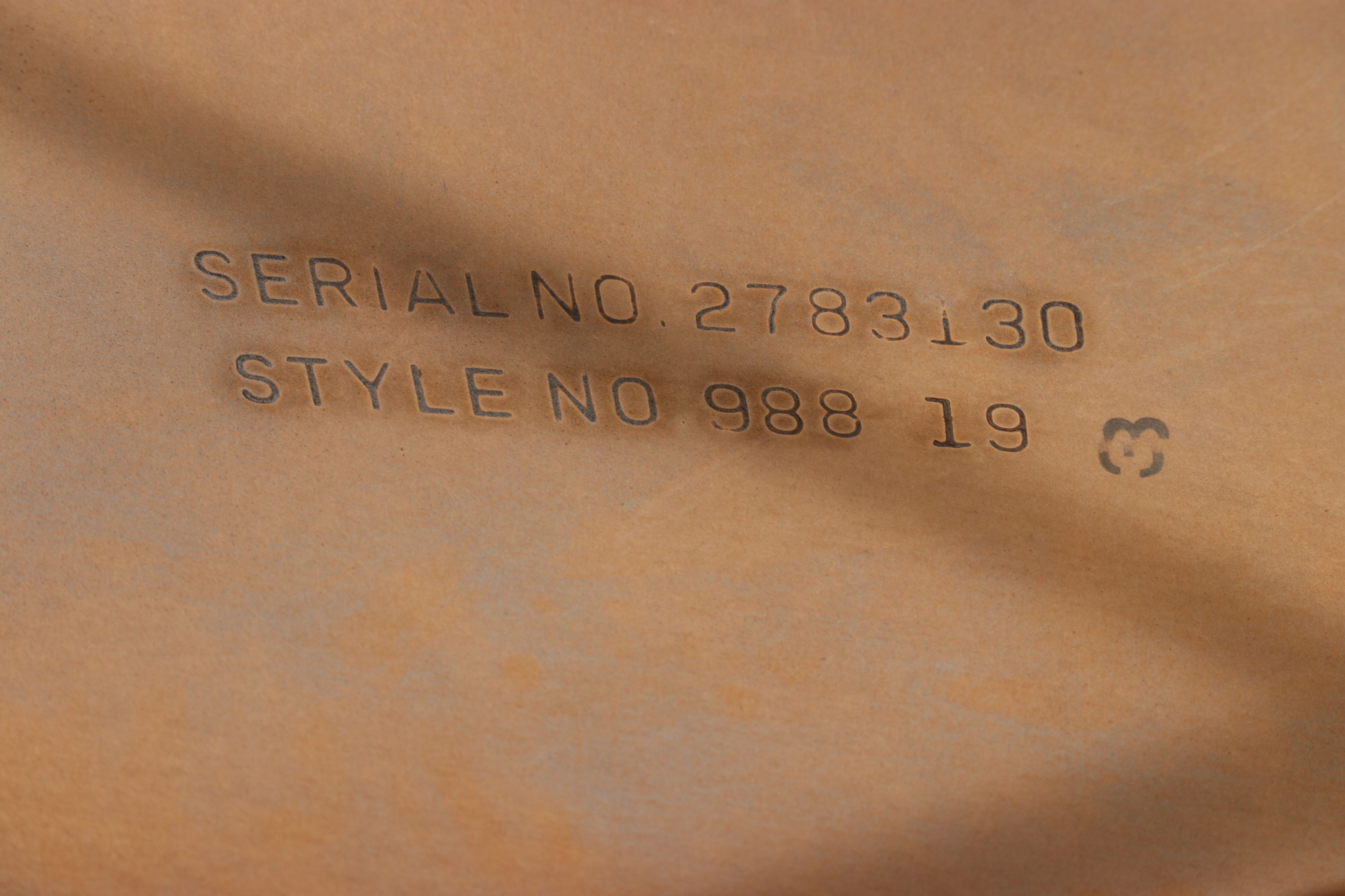 Lane Furniture Mahogany Chinese Chippendale Style Oval Coffee Table