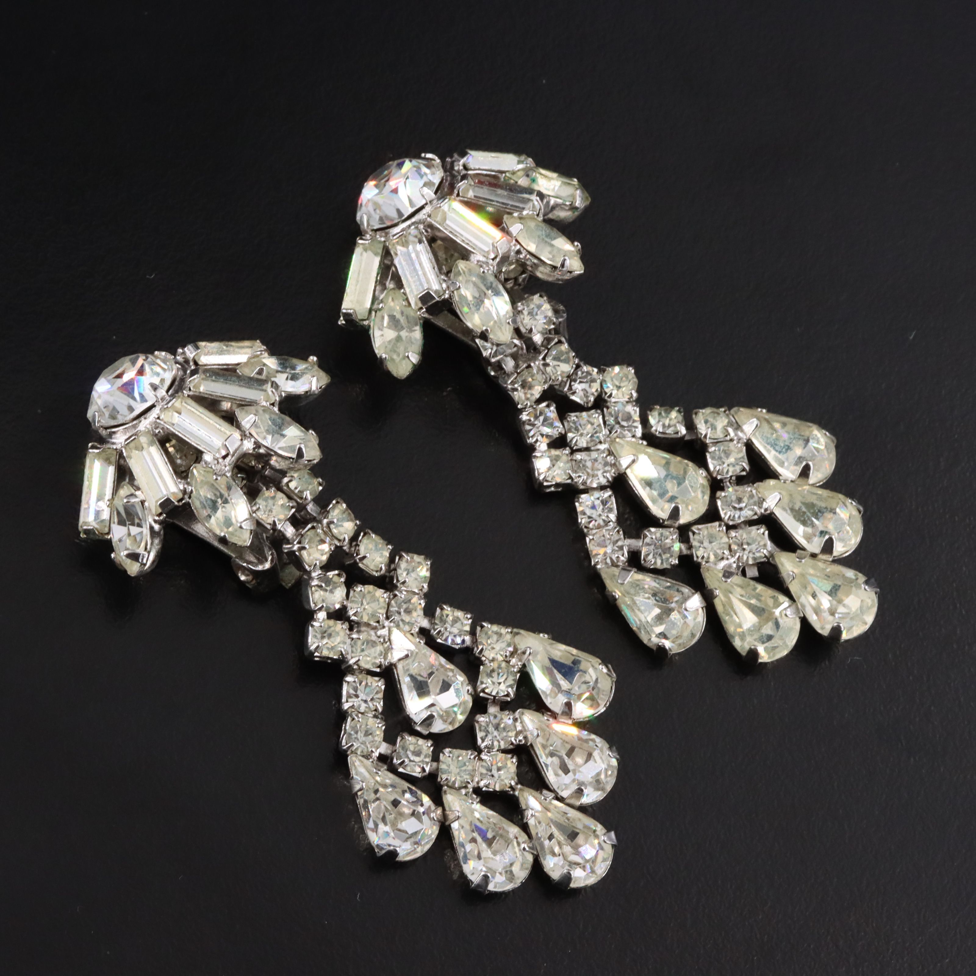 Kramer of New York Brooch & Earrings Set w/ Crystal & Rhinestone Weiss Earrings