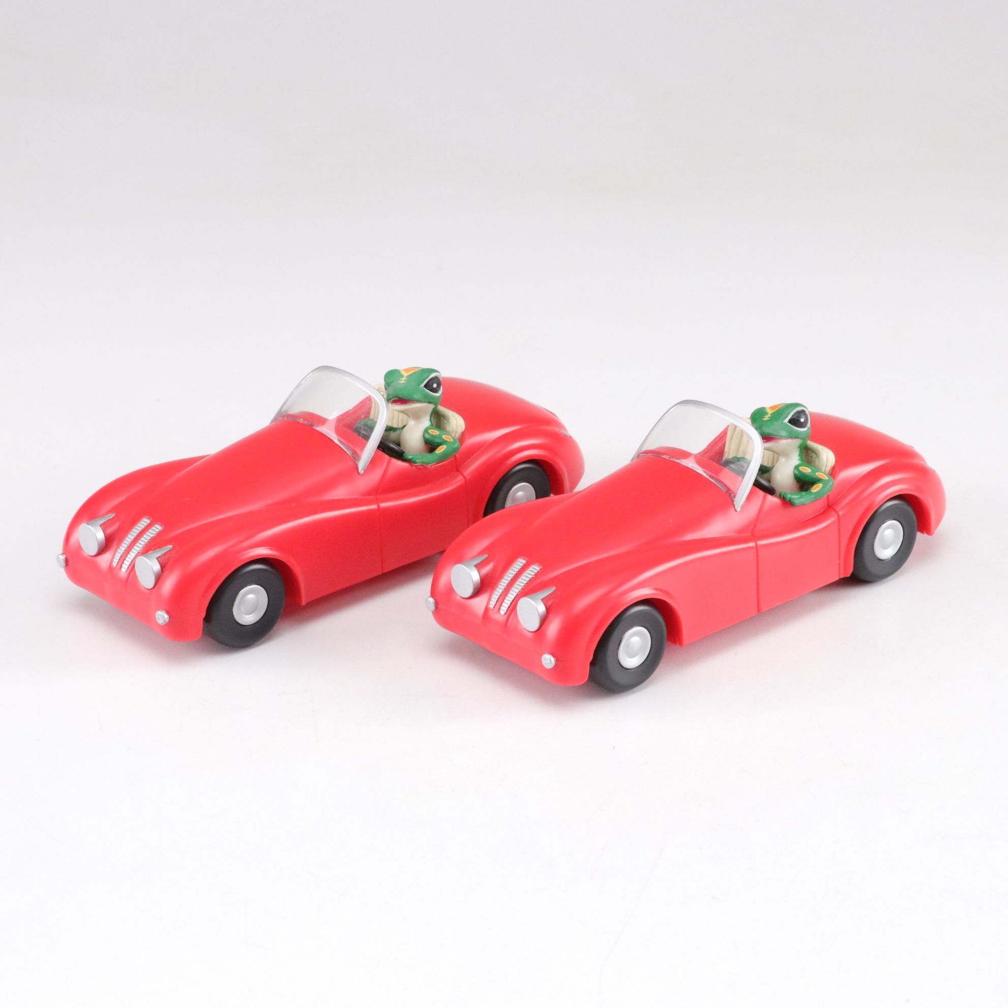 Geico 2002 Convertible Geckos, Magic Crystal Paperweight Jaguar XK 120 & More