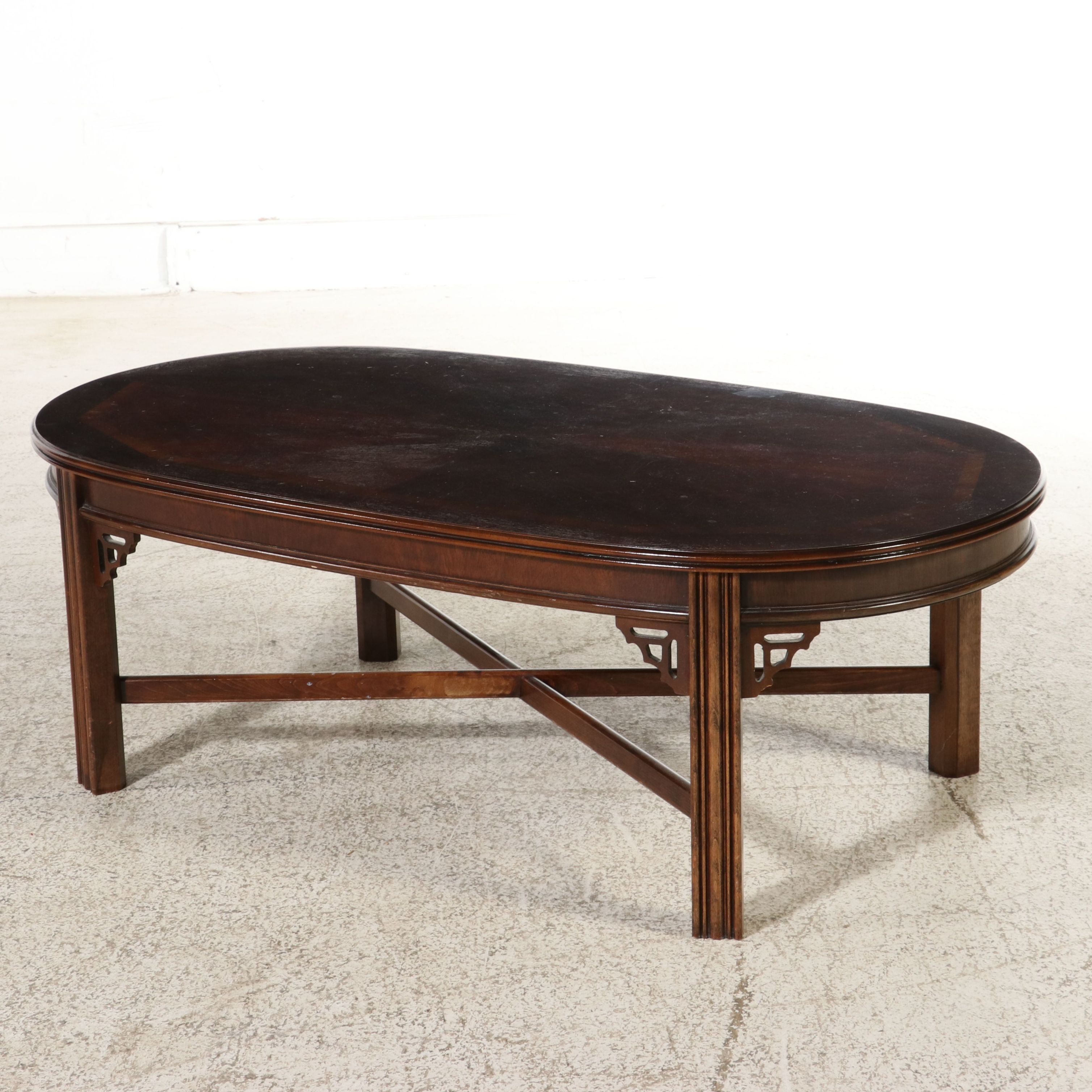 Lane Furniture Mahogany Chinese Chippendale Style Oval Coffee Table
