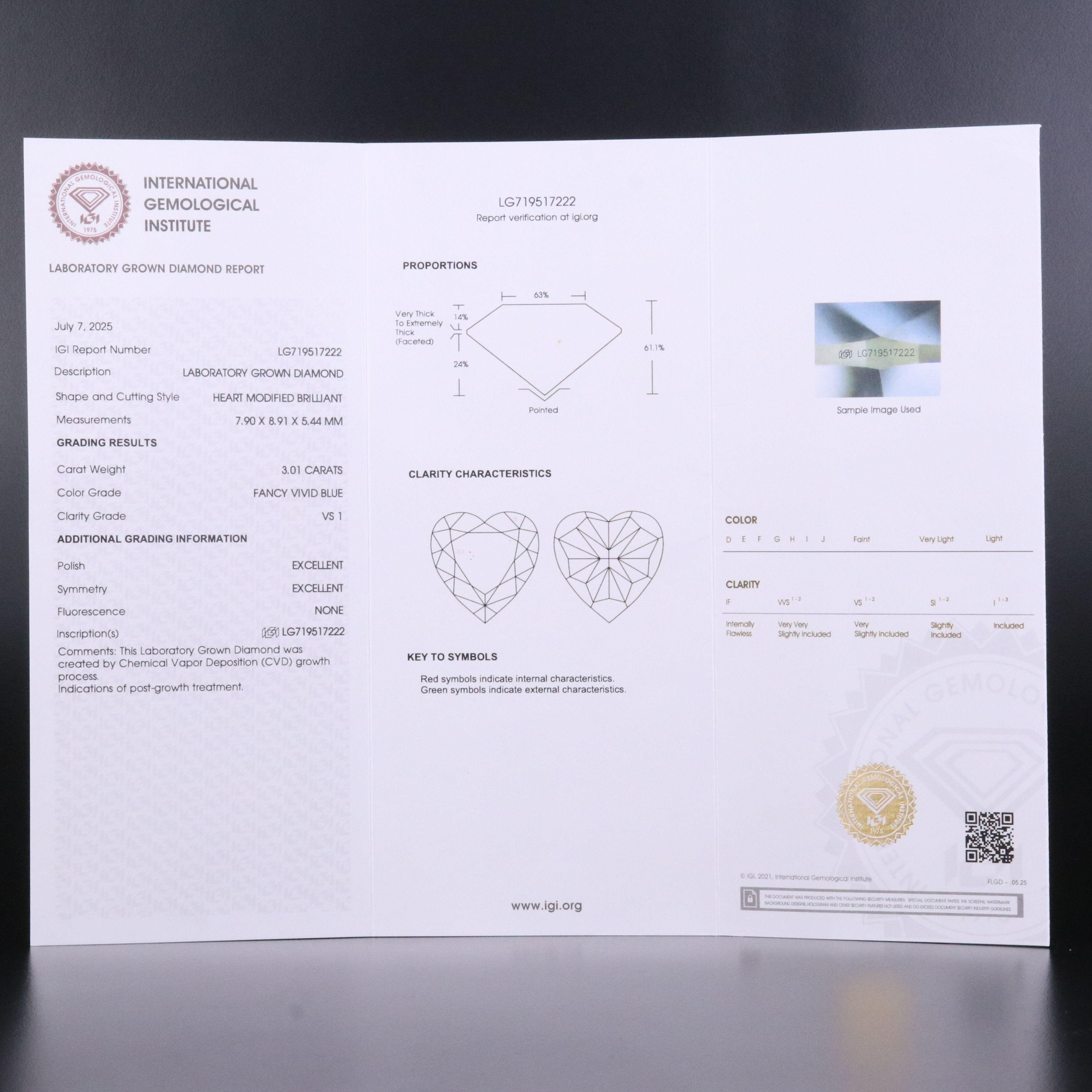 Platinum 3.01 CT Lab Grown Fancy Vivid Blue Diamond Ring with IGI Report