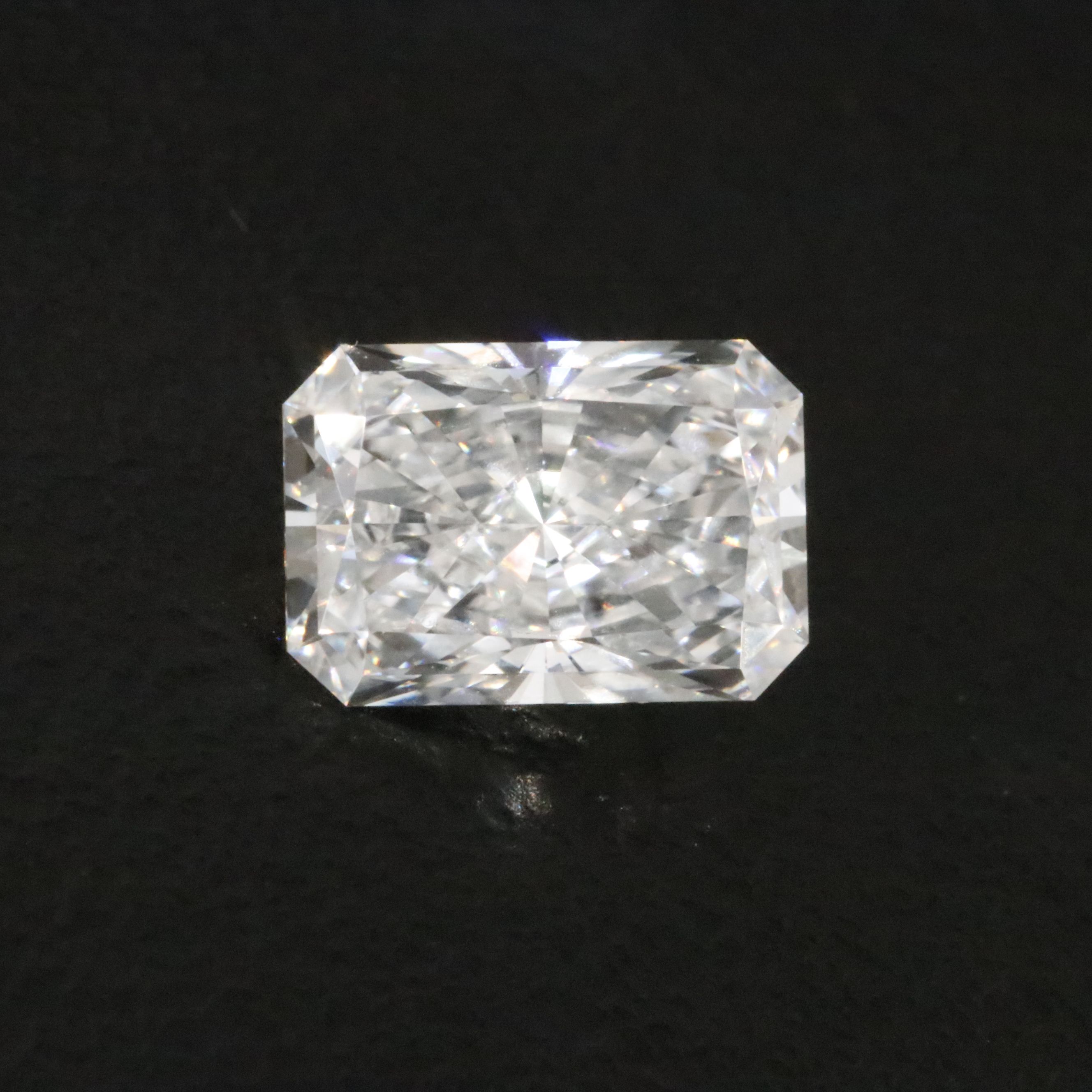 Loose 1.57 CT Lab Grown Diamond with IGI Report