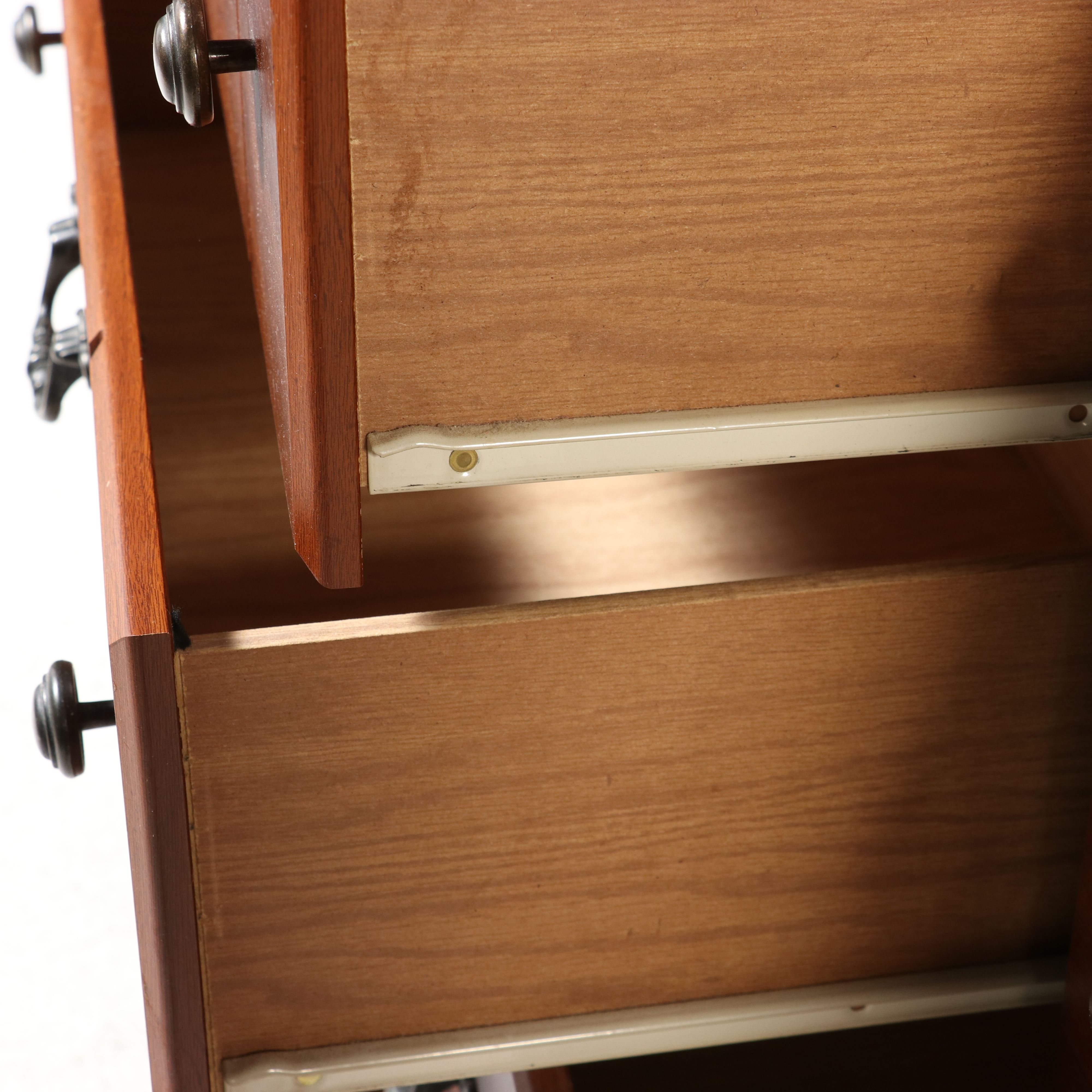 Timberline Furniture Cherry Finish "Ashworth" Dresser and Queen Size Bed Frame