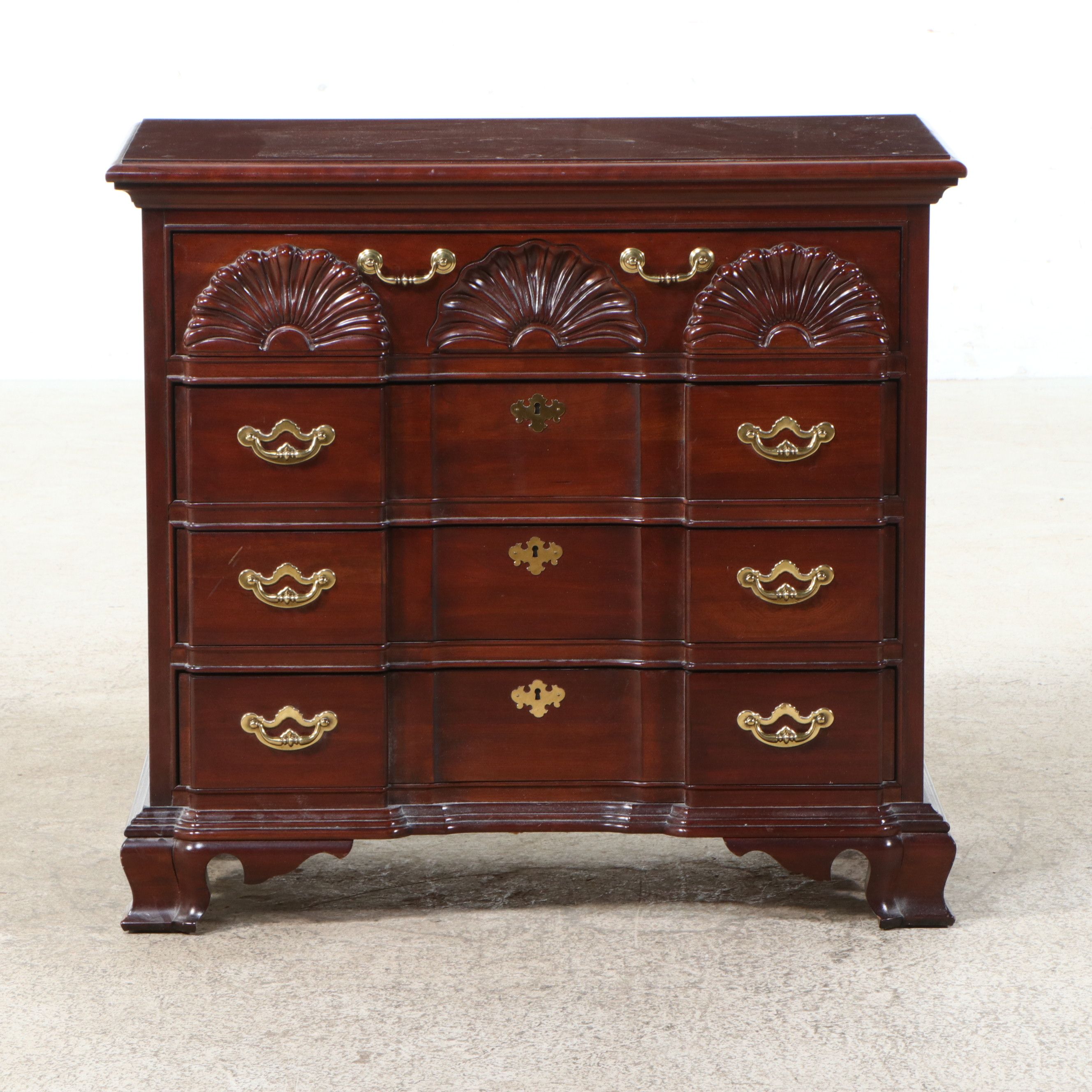 Thomasville "The Mahogany Collection" Chippendale Block-Front Bachelor's Chest