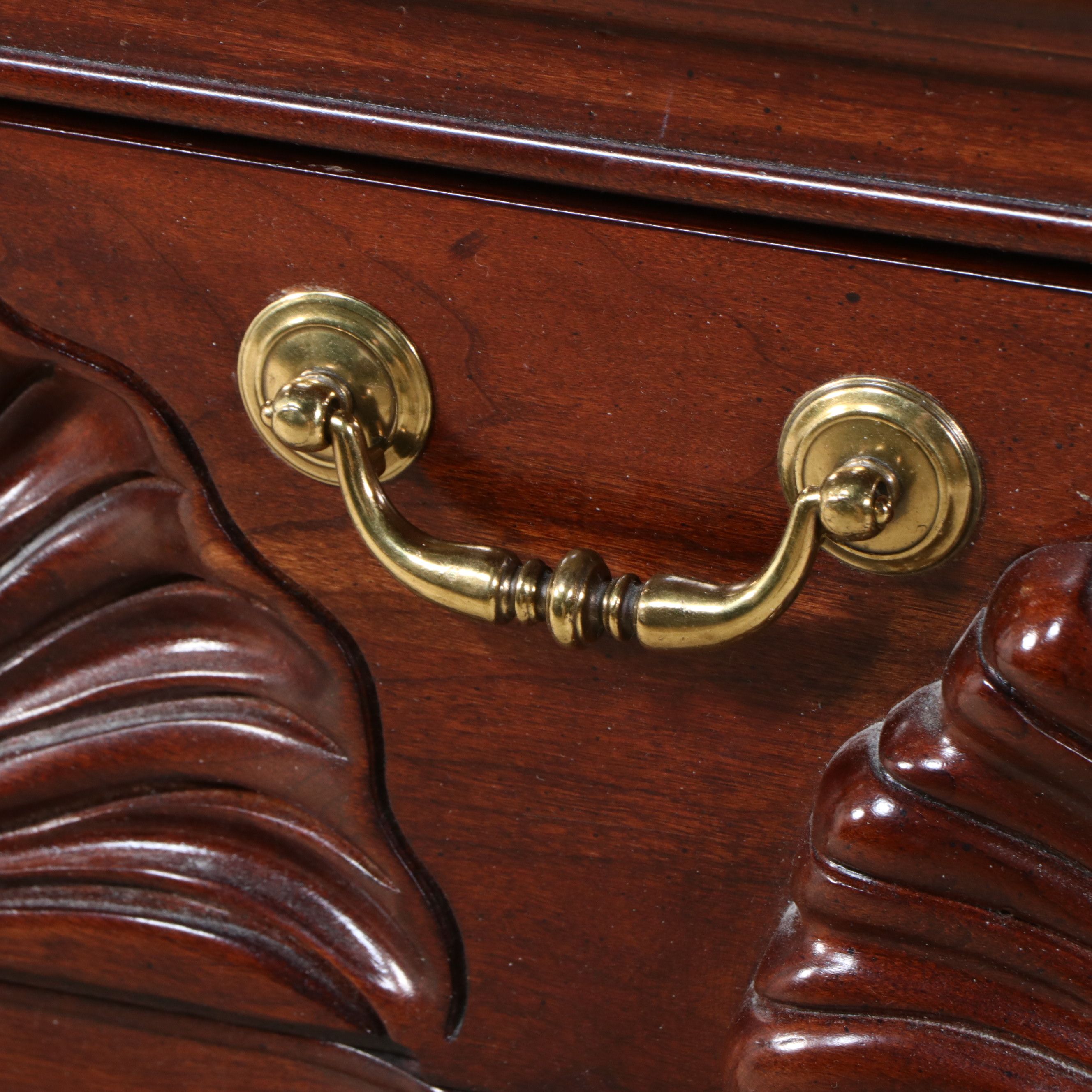 Thomasville "The Mahogany Collection" Chippendale Block-Front Bachelor's Chest