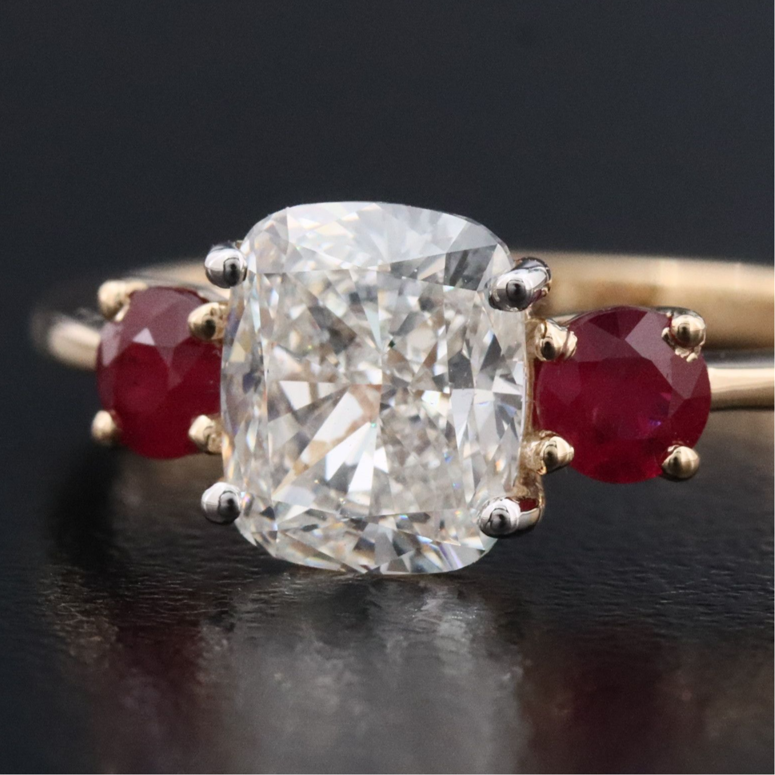 18K 1.50 CT Diamond and Ruby Ring with GIA Report