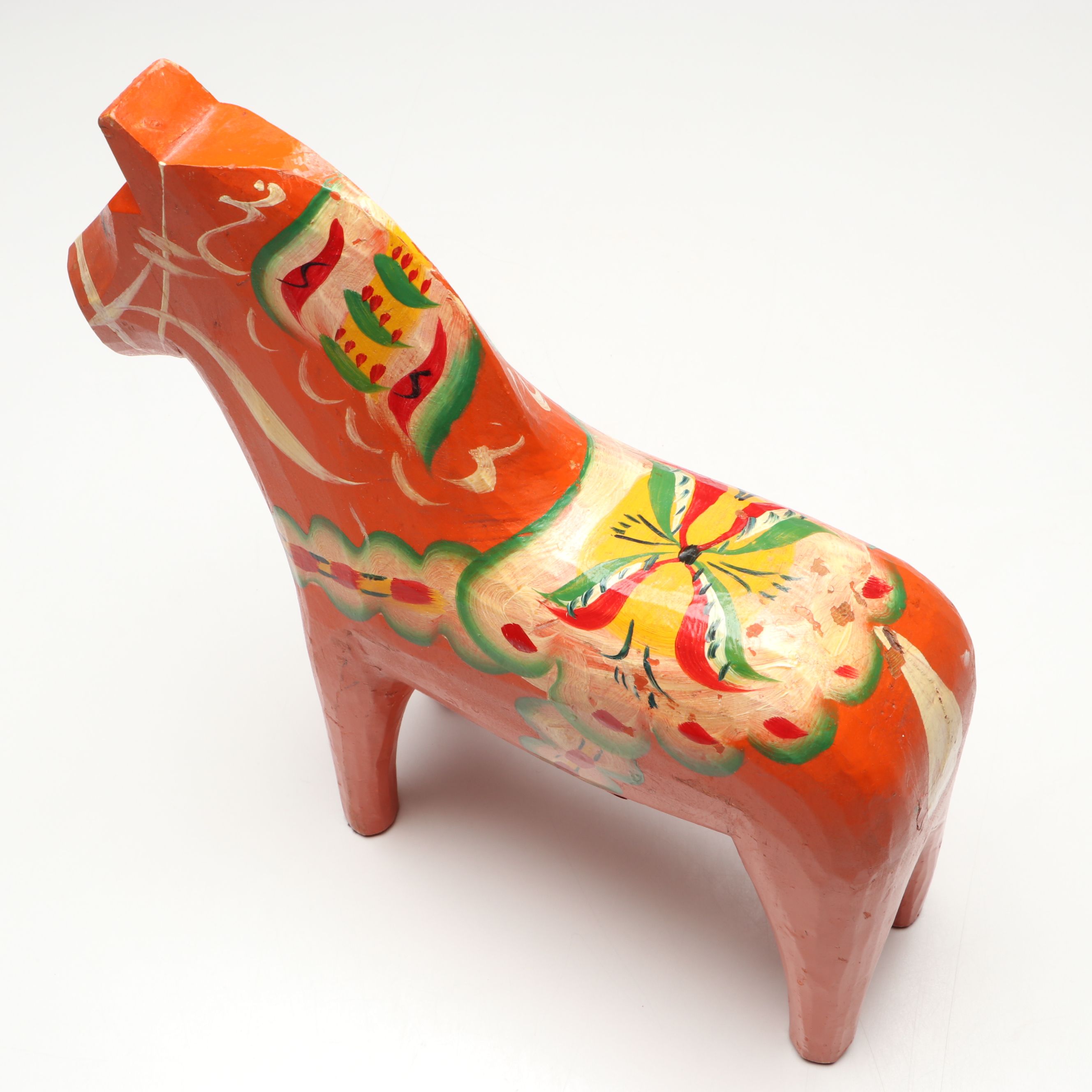 Swedish Dalahäst Hand-Painted Folk Art Figurines