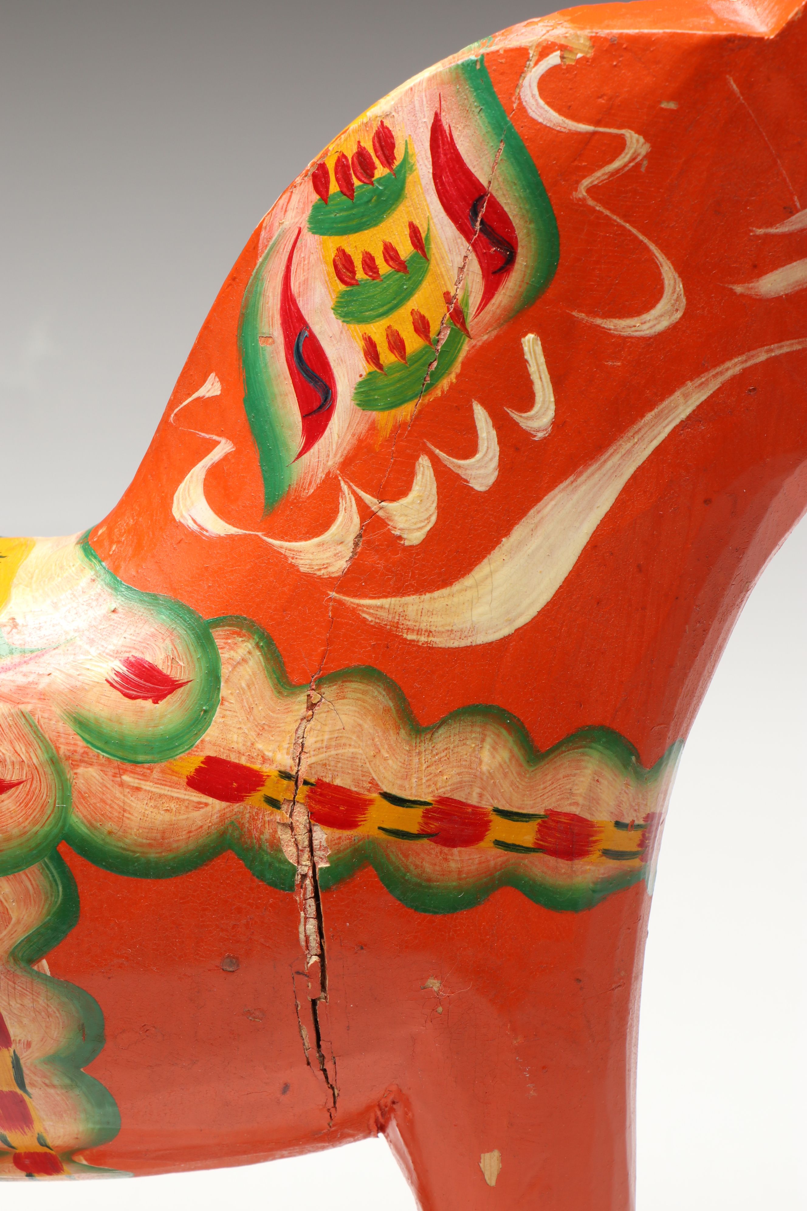 Swedish Dalahäst Hand-Painted Folk Art Figurines