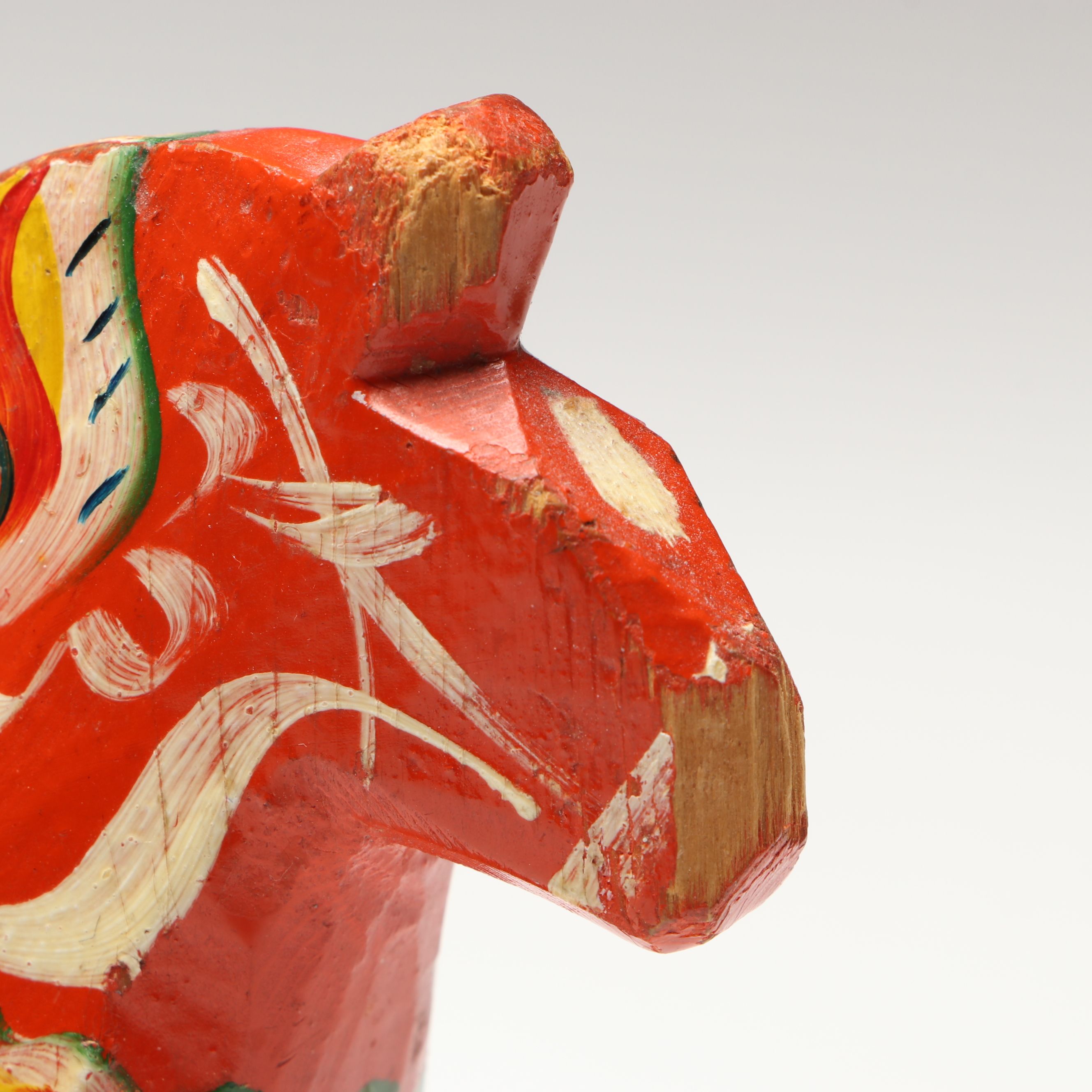 Swedish Dalahäst Hand-Painted Folk Art Figurines