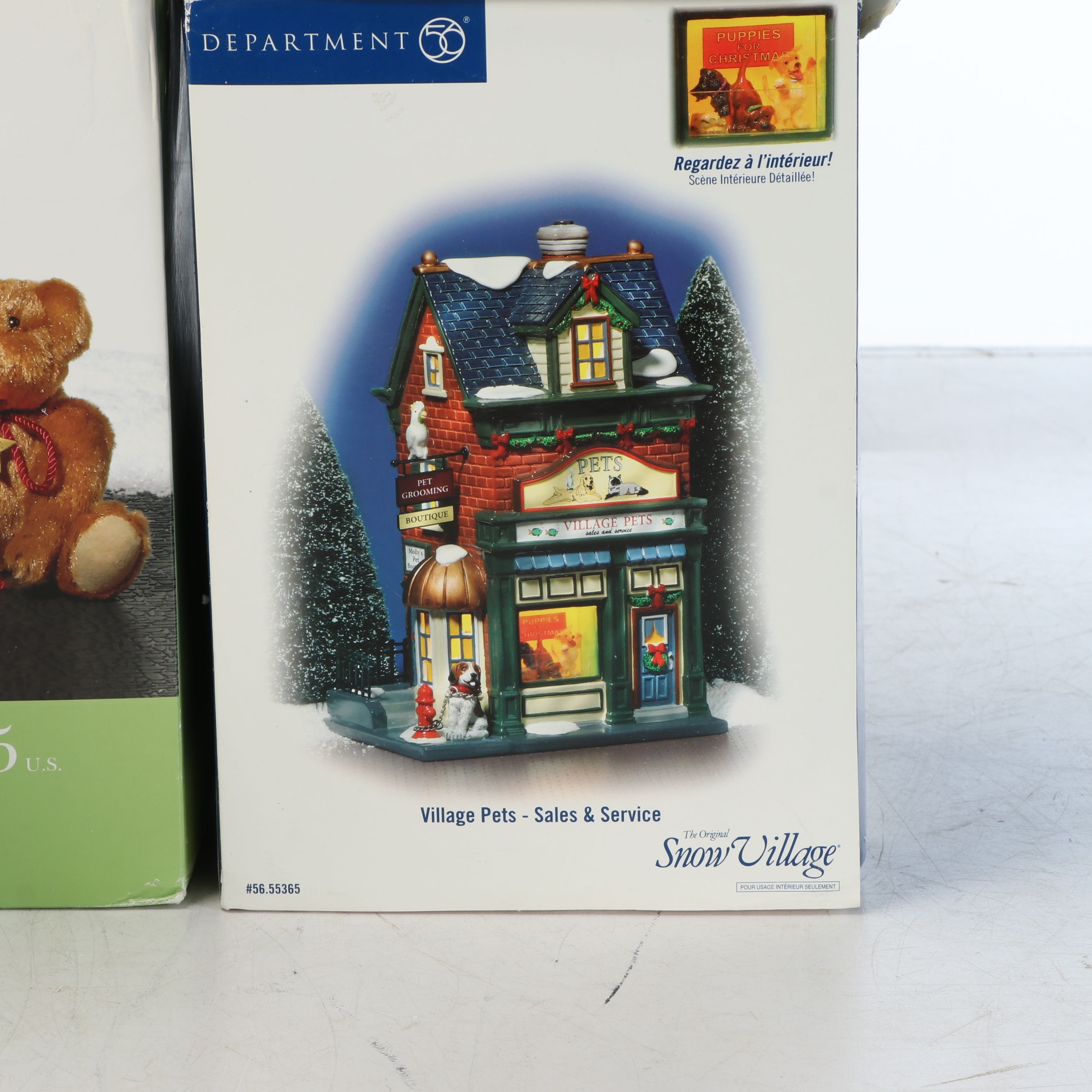 Department 56 Christmas Village Building and Accessories