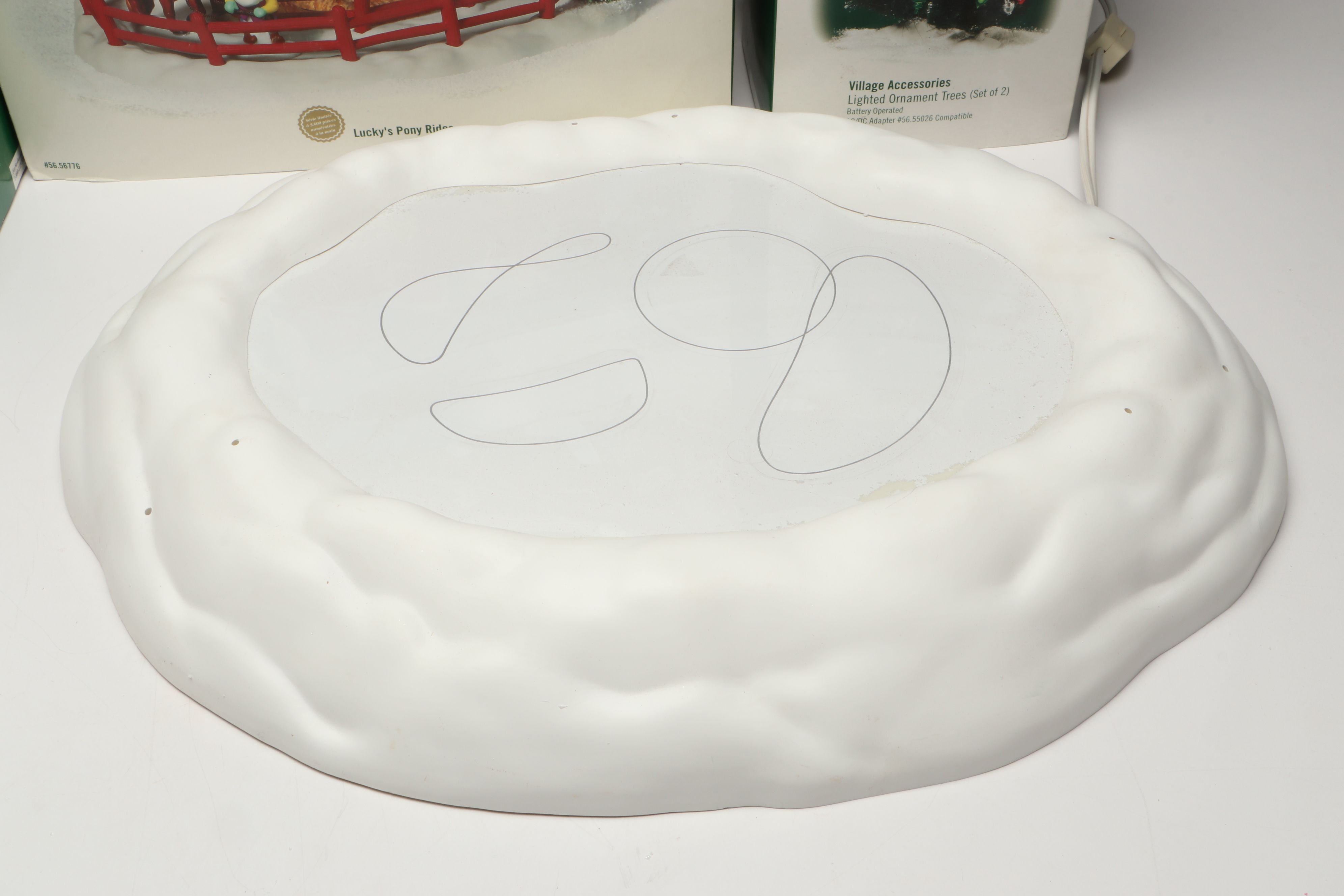 Department 56 "North Pole Series" Christmas Village Décor