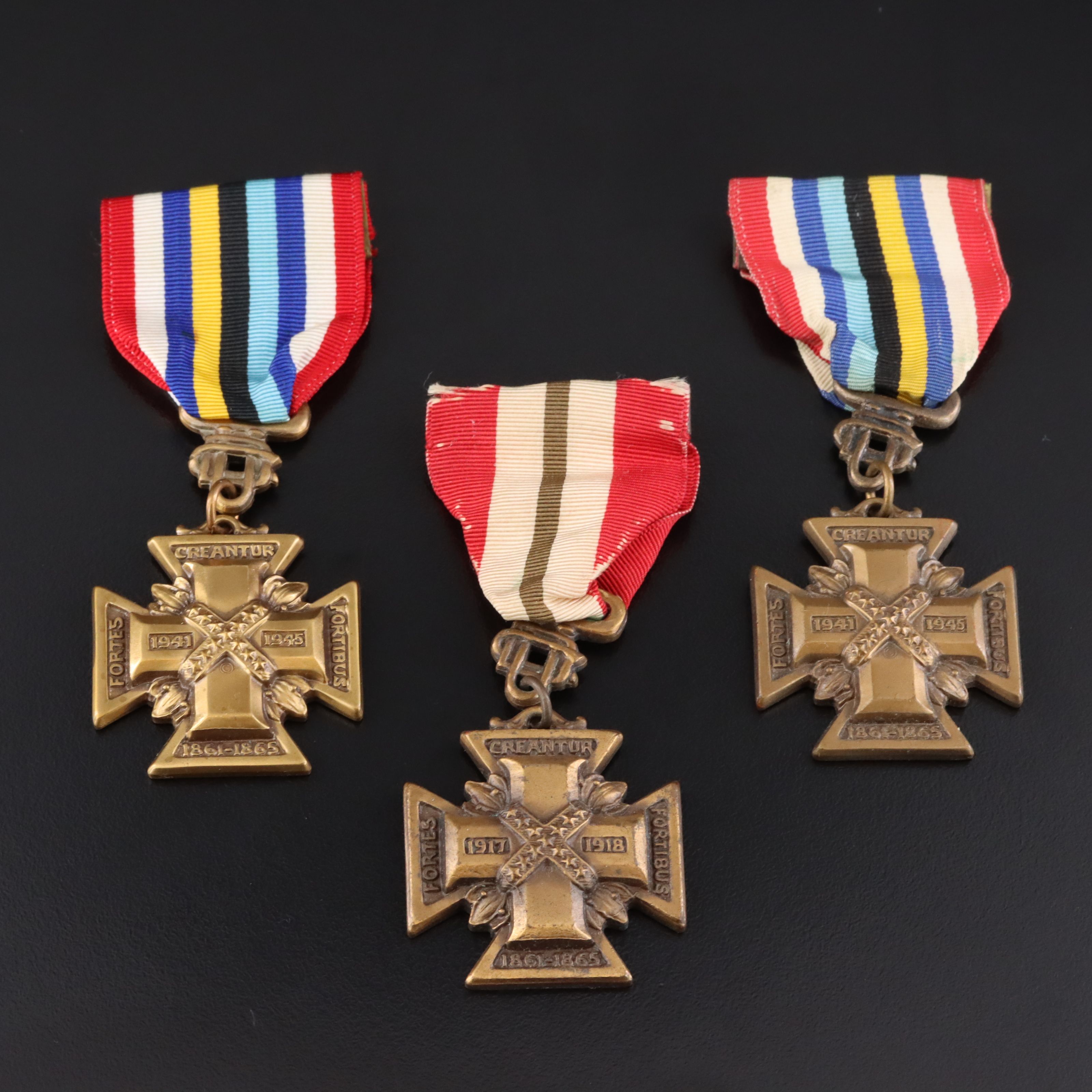 United Daughters of the Confederacy WWI & WWII Military Bronze Medals