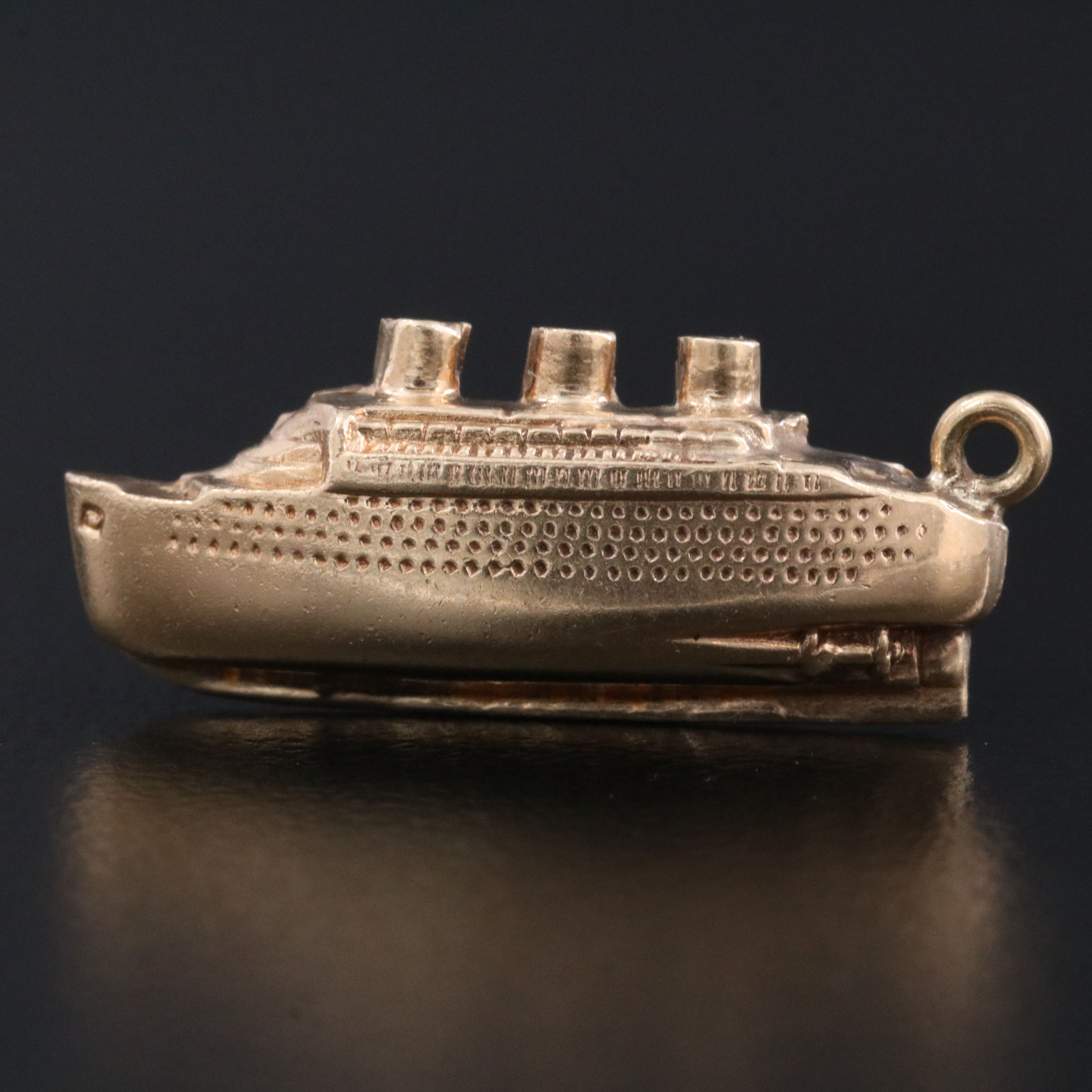 14K Cruise Ship Pendant