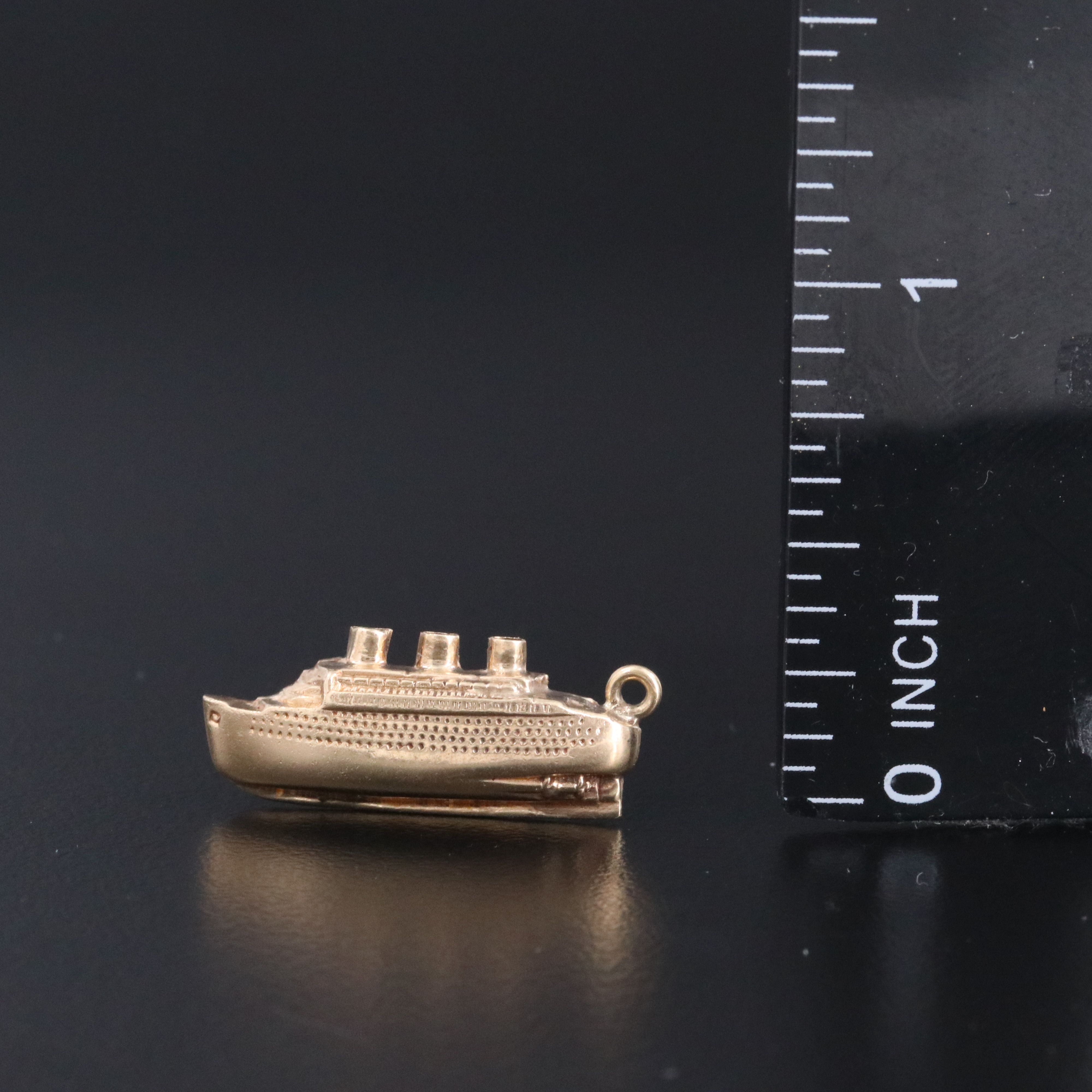 14K Cruise Ship Pendant