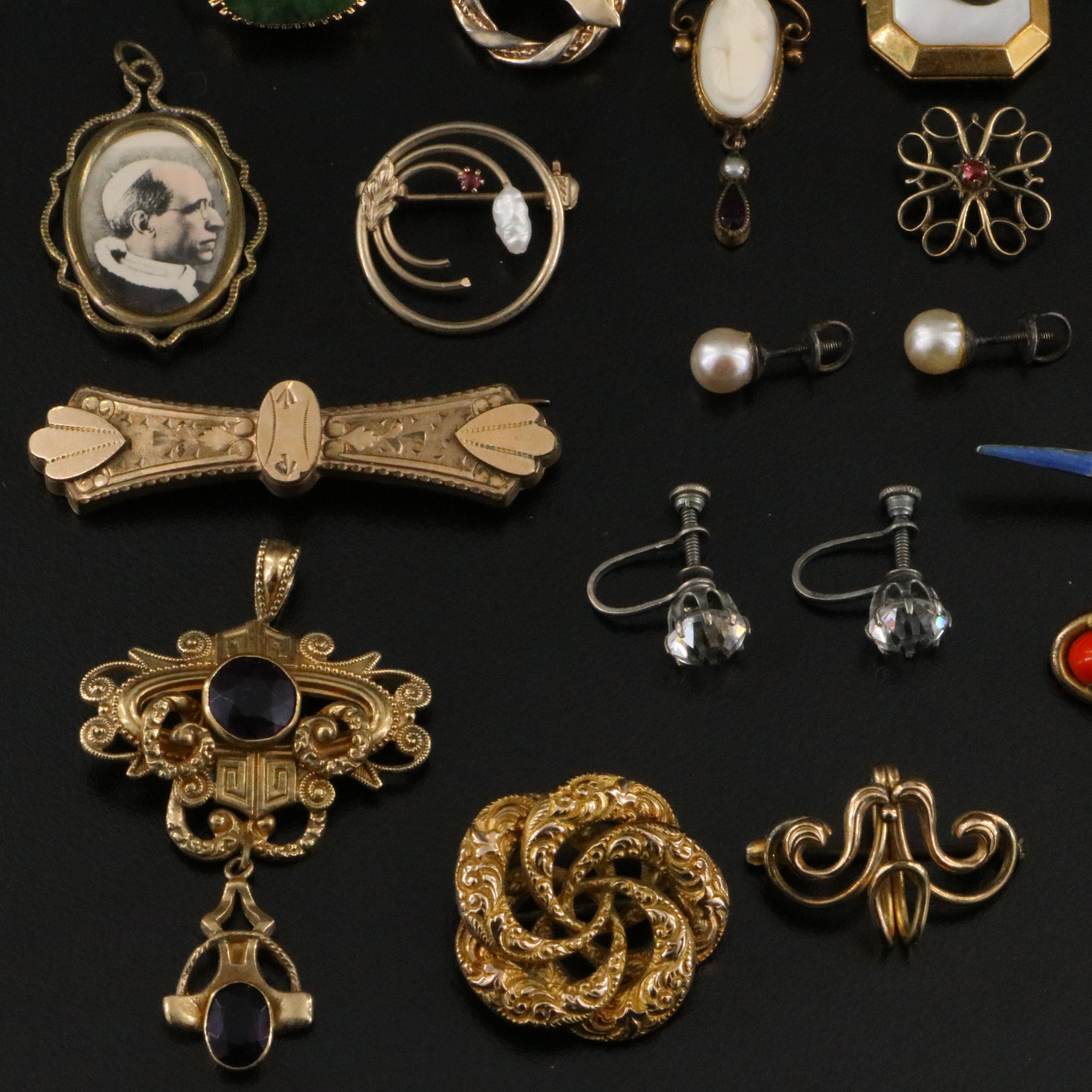 Victorian, Art Noveau and Egyptian Revival ft. in Antique Jewelry