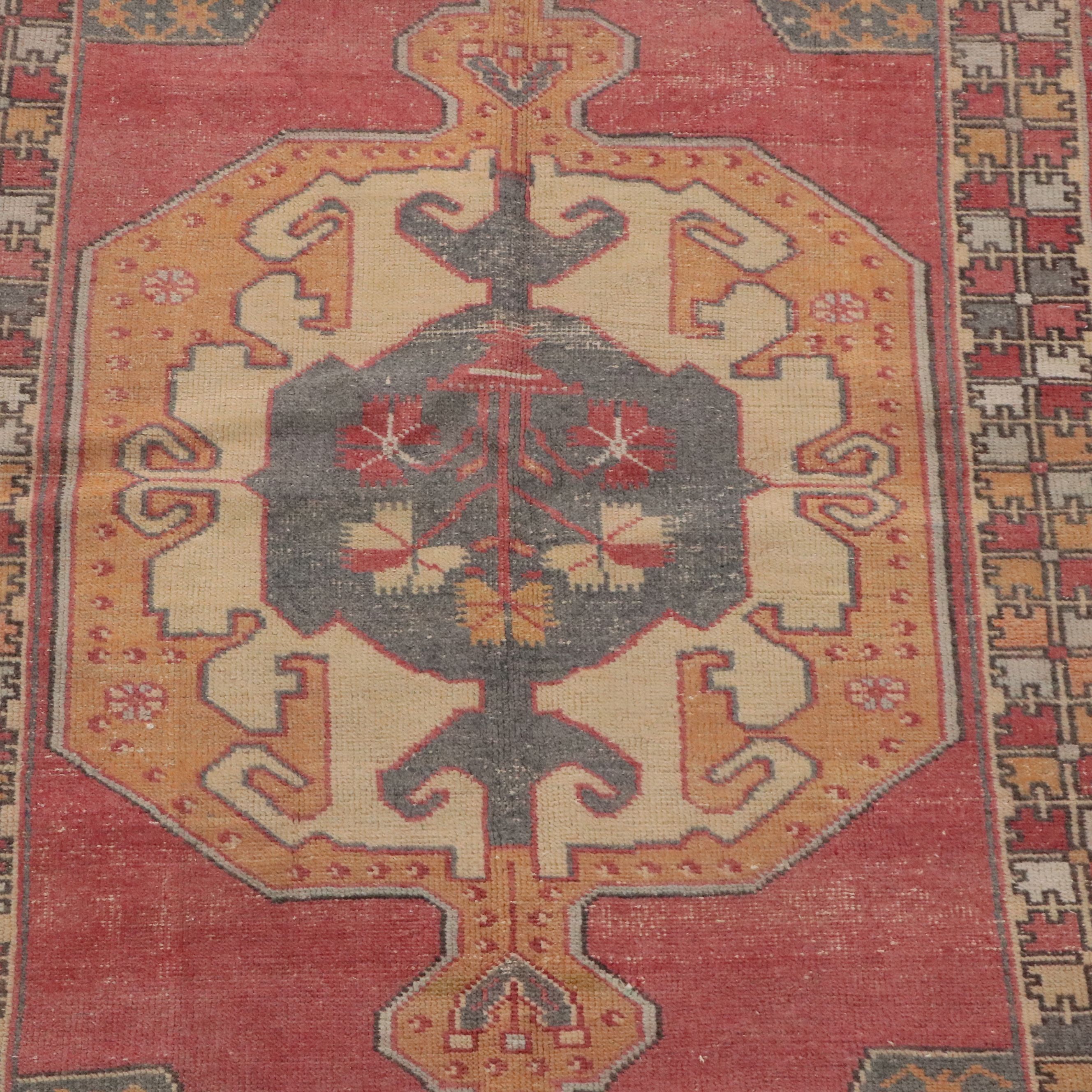 4'3 x 8'3 Hand-Knotted Turkish Medallion Area Rug