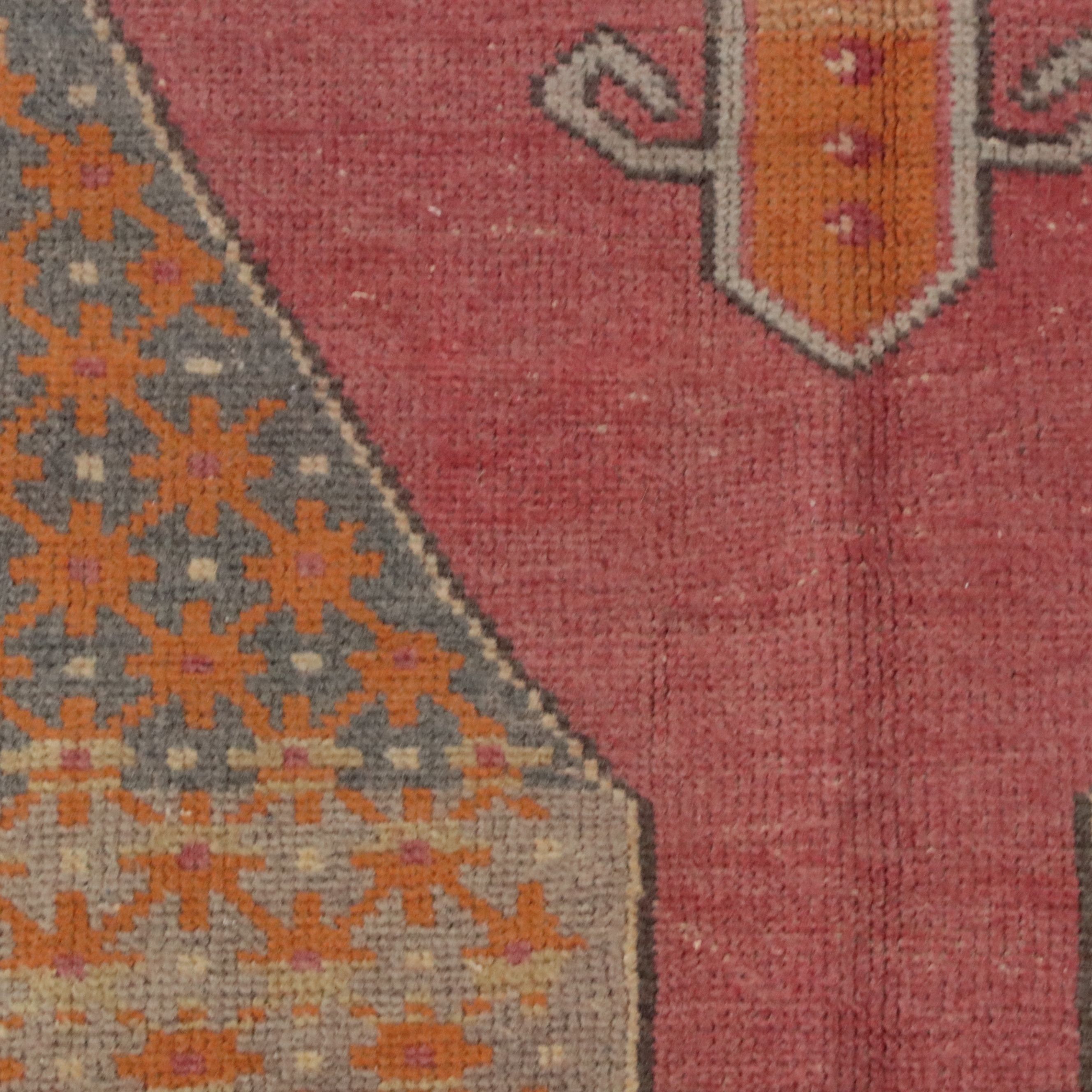 4'3 x 8'3 Hand-Knotted Turkish Medallion Area Rug