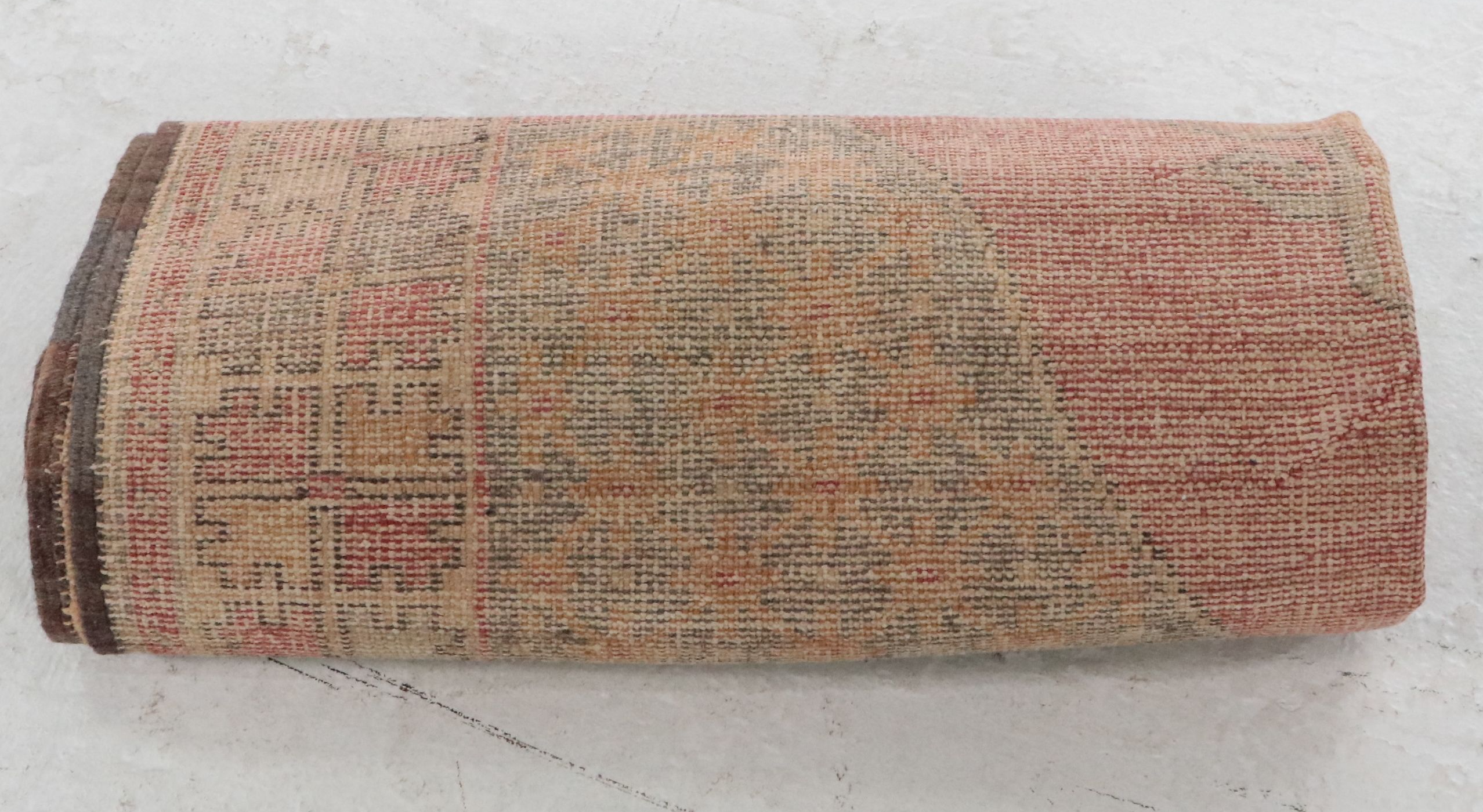 4'3 x 8'3 Hand-Knotted Turkish Medallion Area Rug