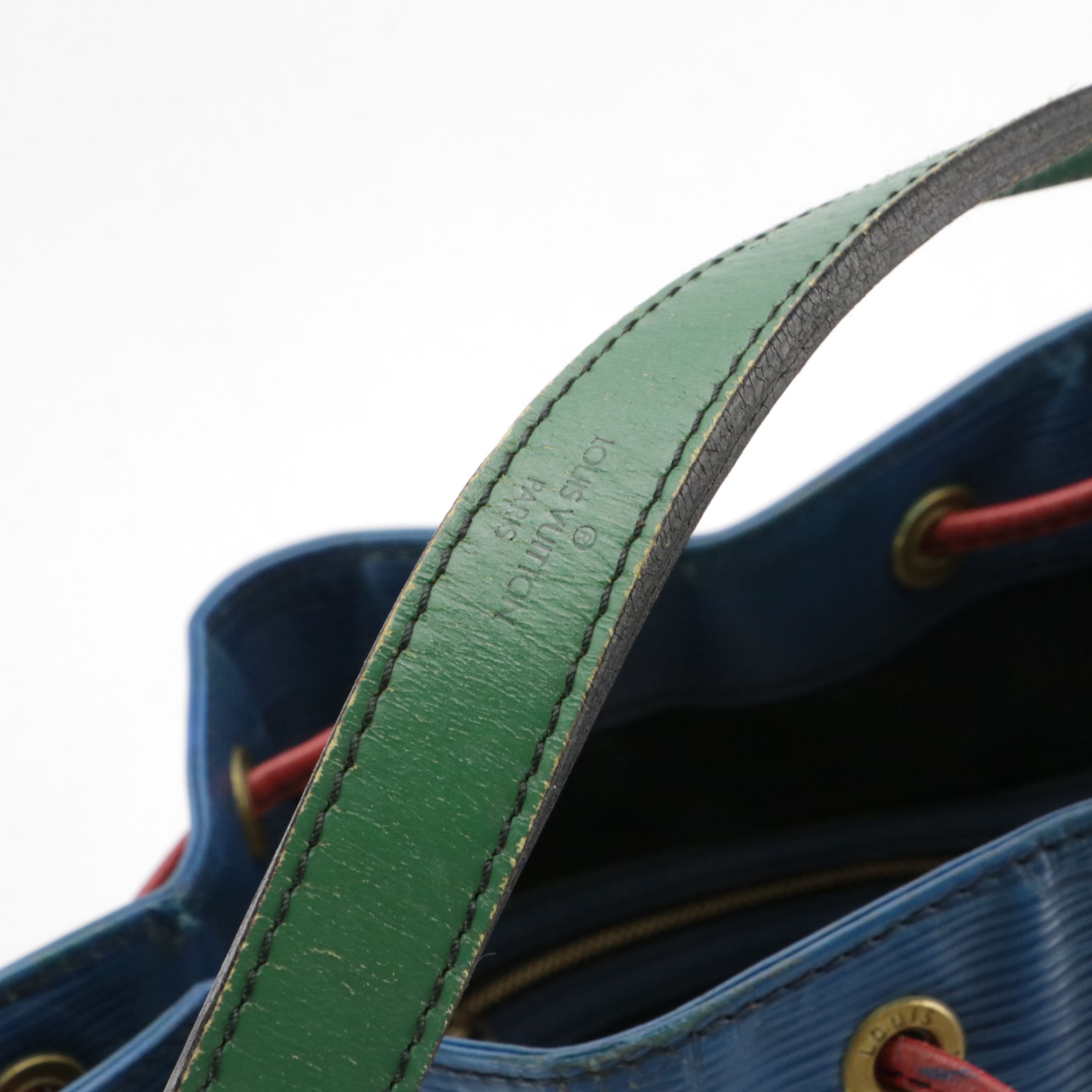 Louis Vuitton Noé Drawstring Bag in Colorblock Epi and Smooth Leather