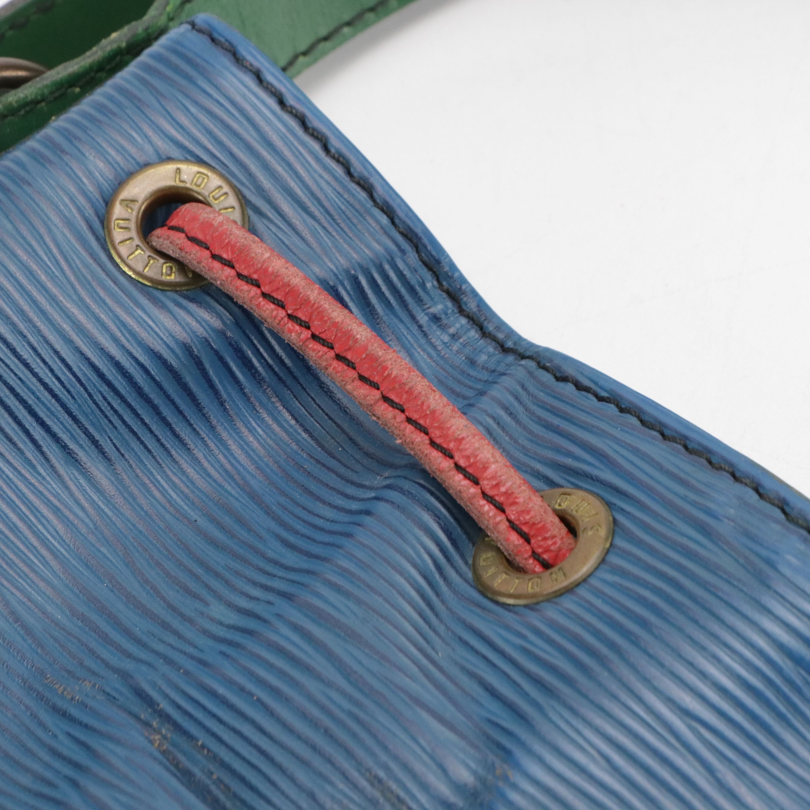 Louis Vuitton Noé Drawstring Bag in Colorblock Epi and Smooth Leather