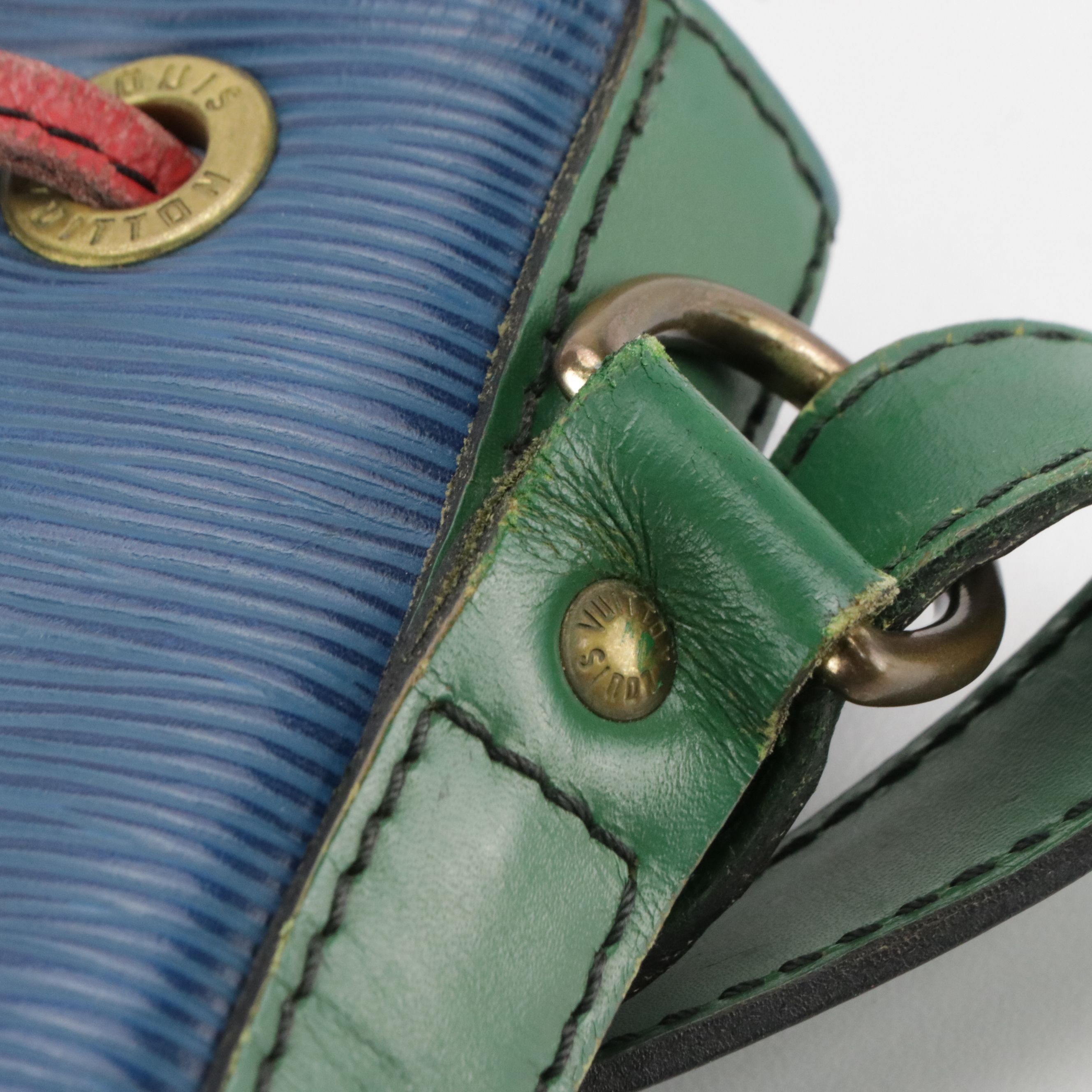 Louis Vuitton Noé Drawstring Bag in Colorblock Epi and Smooth Leather