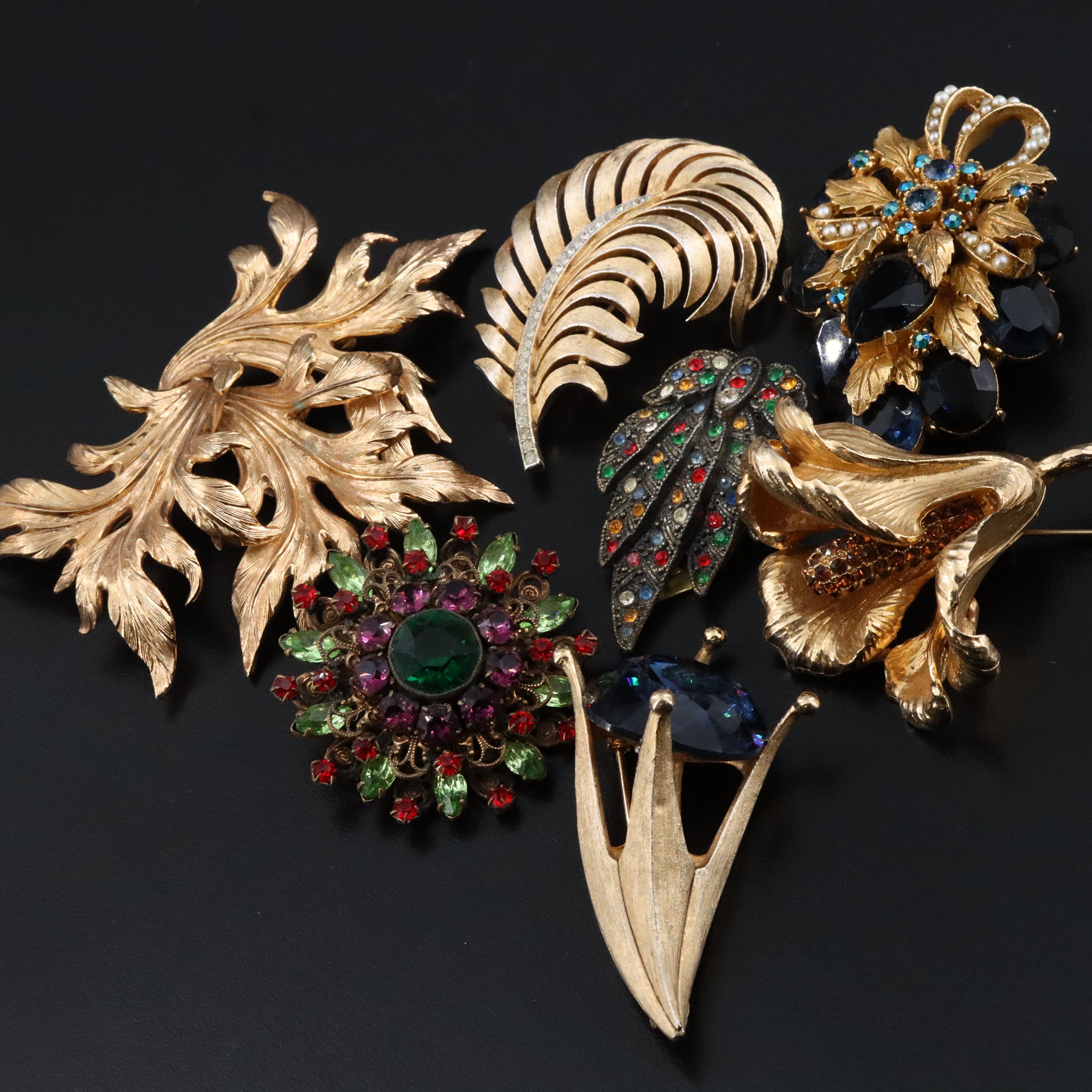 Grosse Featured in Brooch Collection